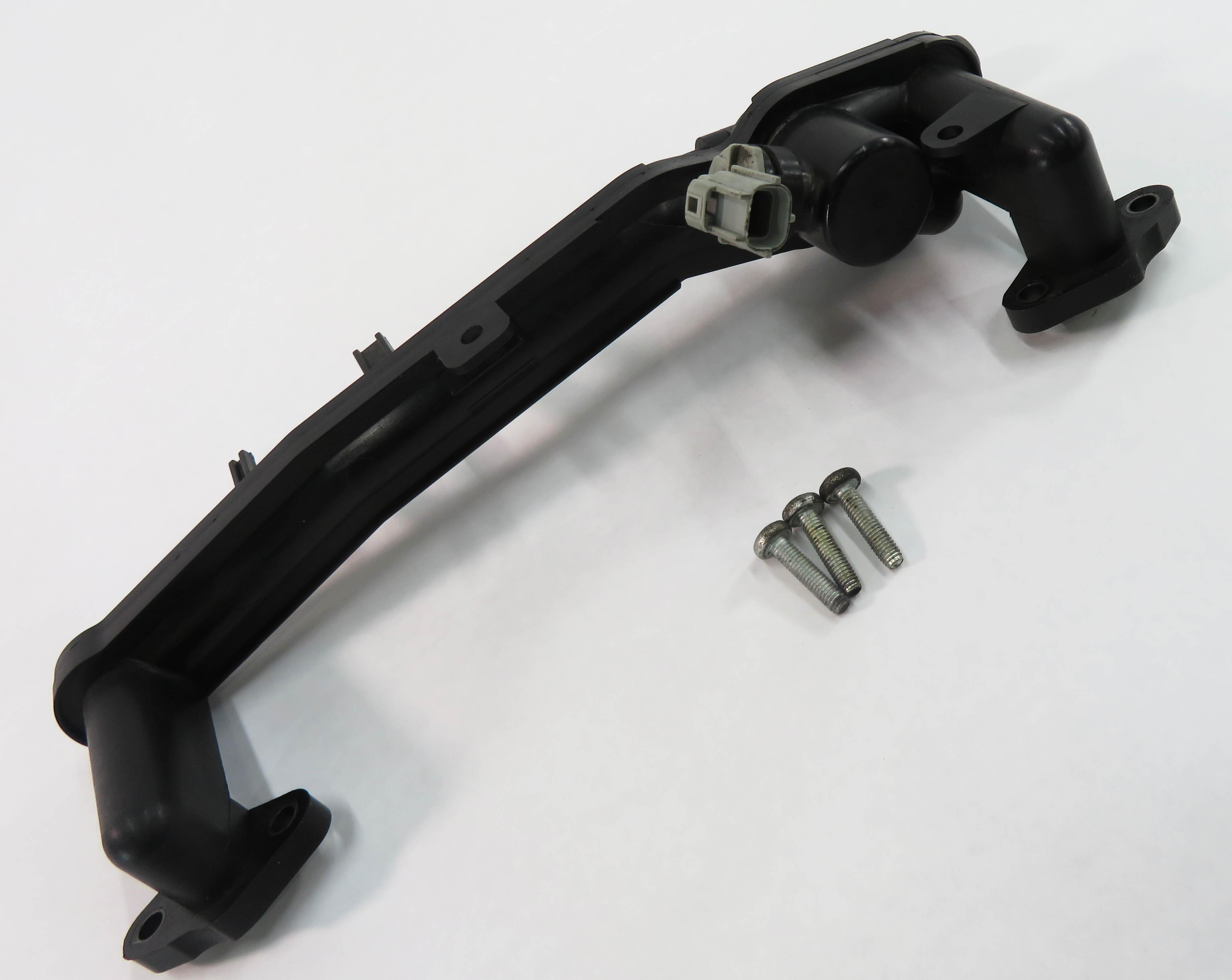 2006 RANGE ROVER SPORT (L320) 4.4L V8 ENGINE COOLANT CROSSOVER PIPE — exact item pictured