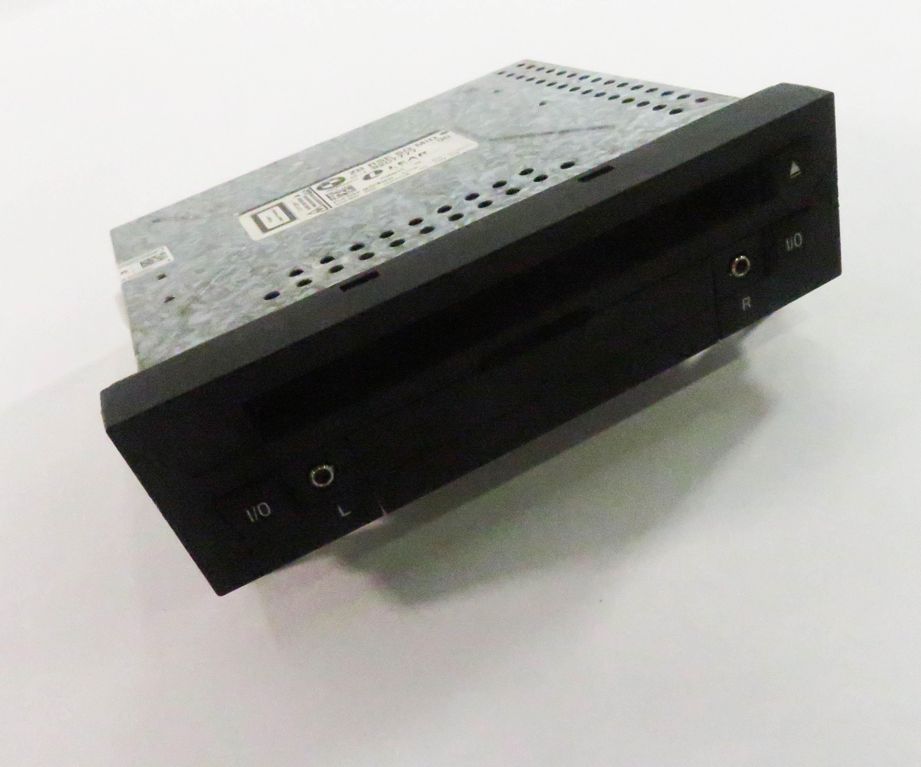 09-11 BMW 535iGT 550iGT 740i 750i 760i (F01 F02 F07) REAR DVD VIDEO DISC PLAYER — exact item pictured