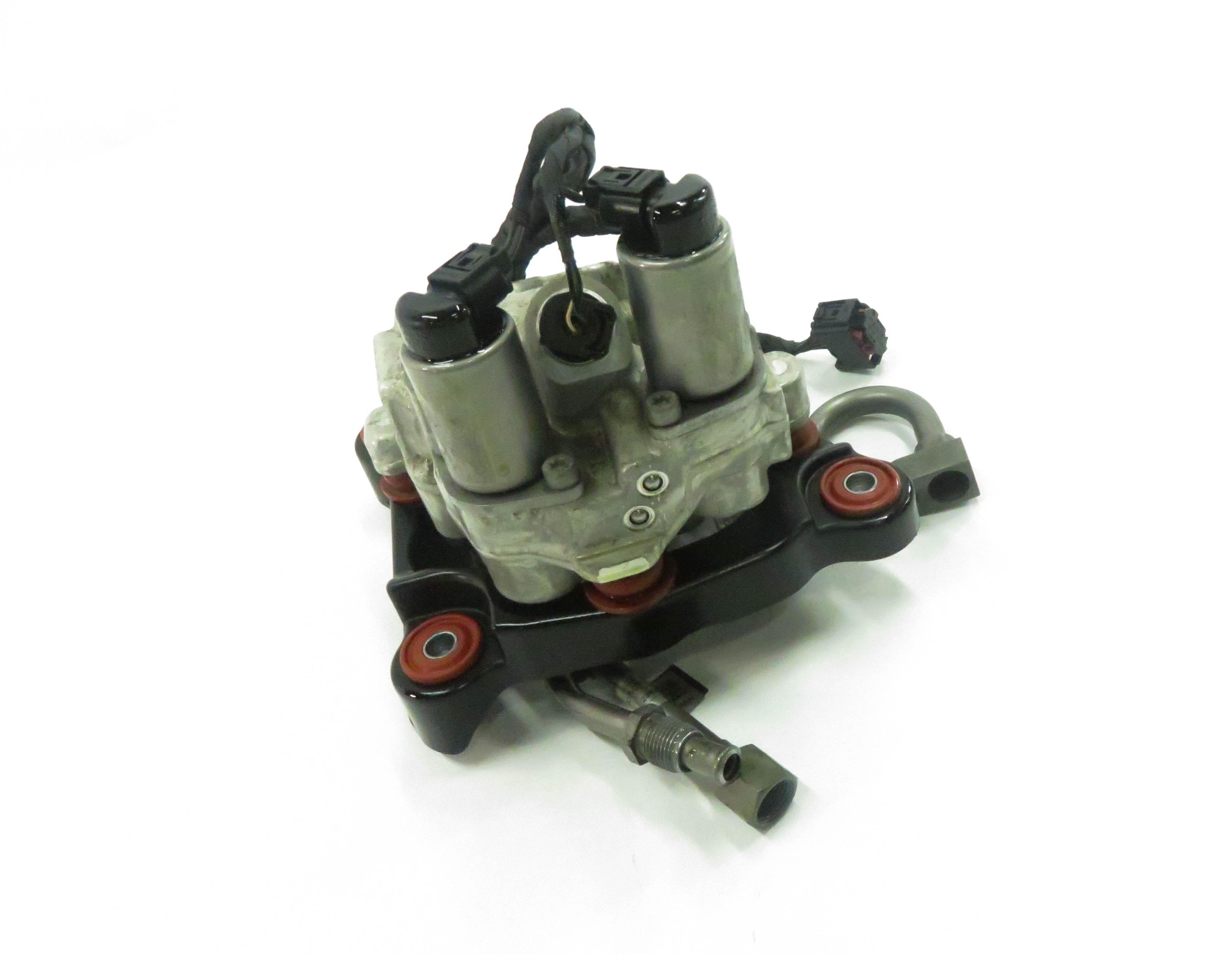 2010 BMW 550iGT (F07) DYNAMIC DRIVE SUSPENSION HYDRAULIC VALVE BLOCK — exact item pictured