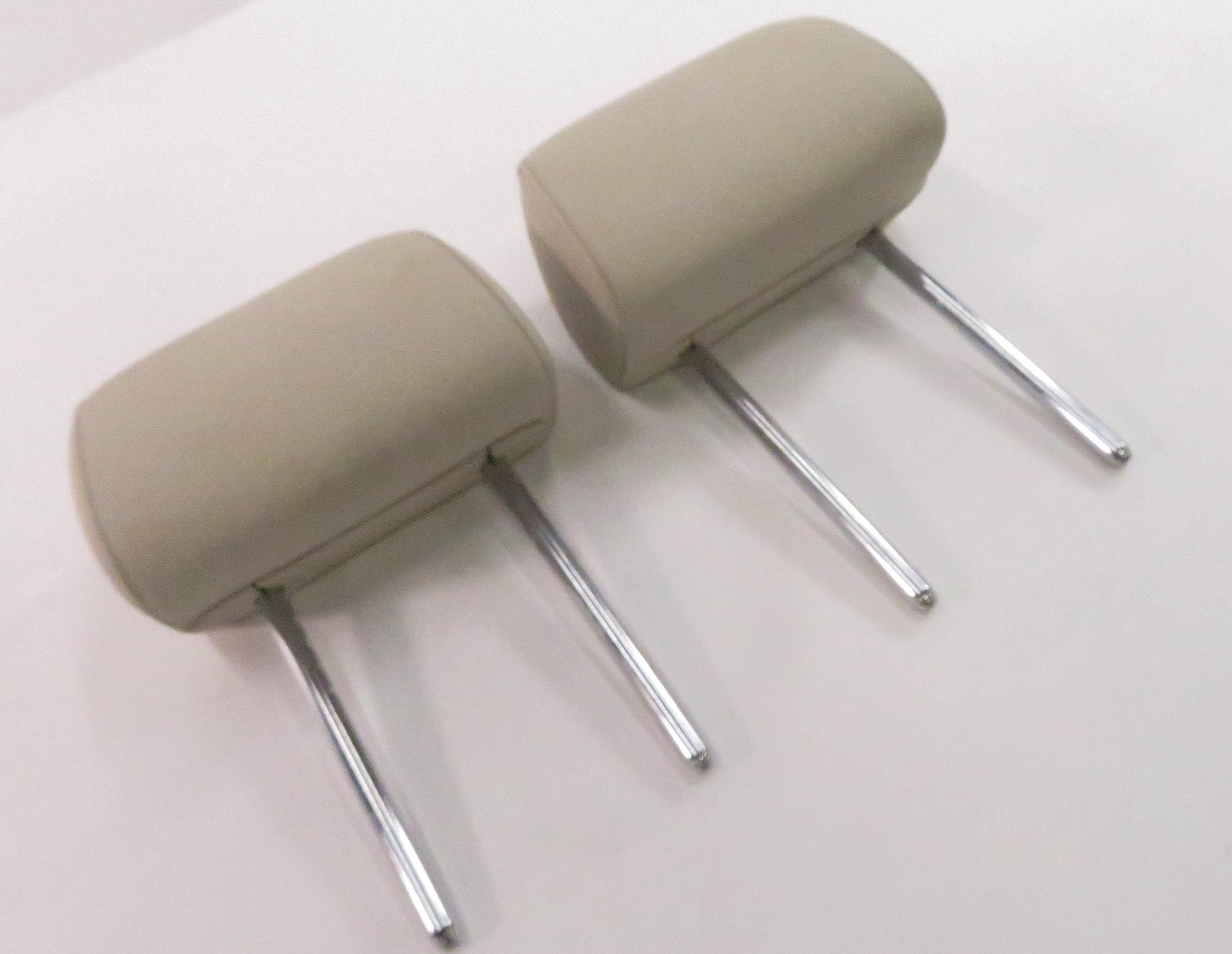 2010 BMW 550iGT (F07) REAR SEAT - LEFT & RIGHT HEADREST SET-2 (IVORY WHITE) — exact item pictured