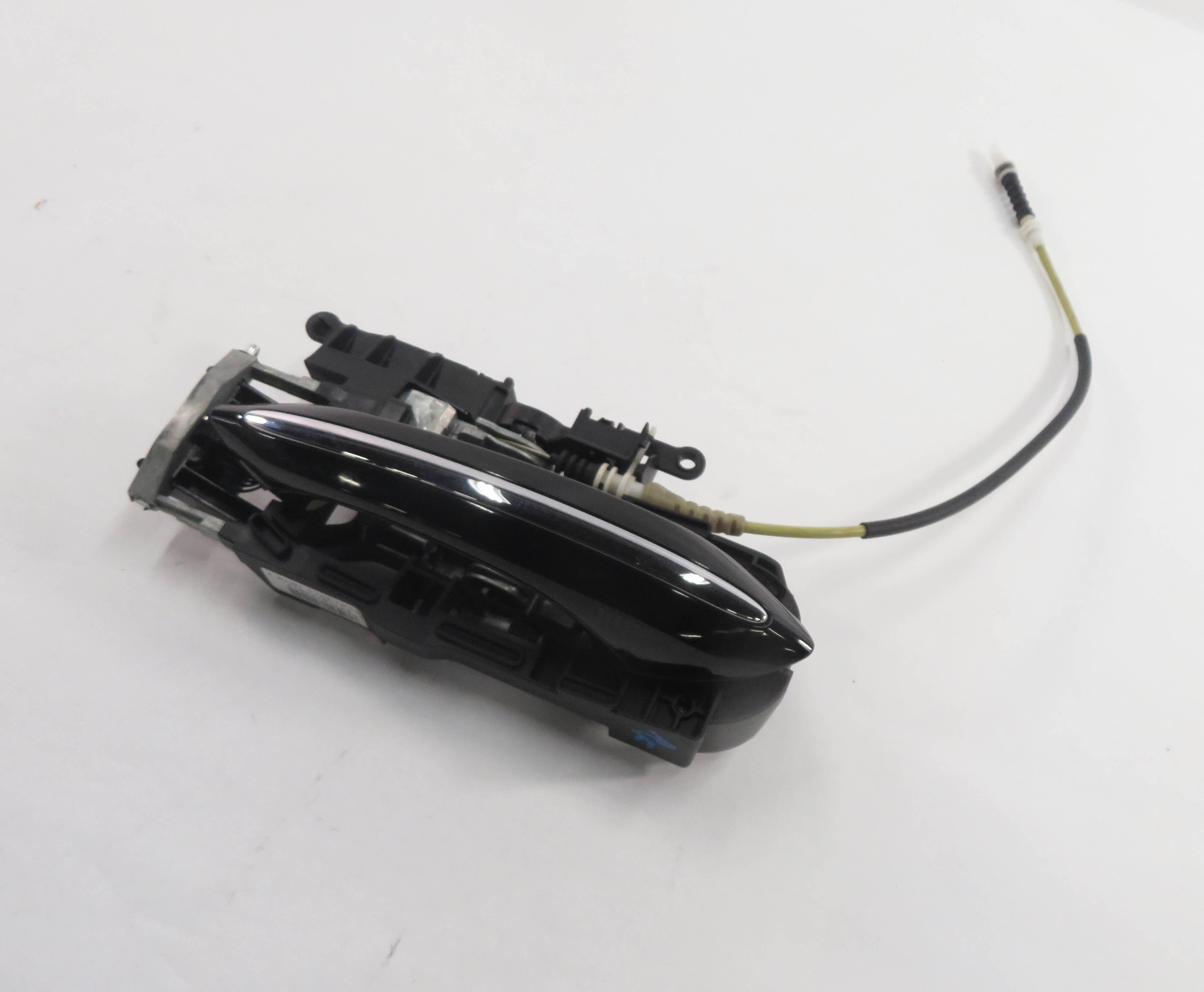 09-18 BMW 528i 535i 550i 740i 750i 760i RIGHT FRONT COMFORT DOOR HANDLE (BLACK) — exact item pictured