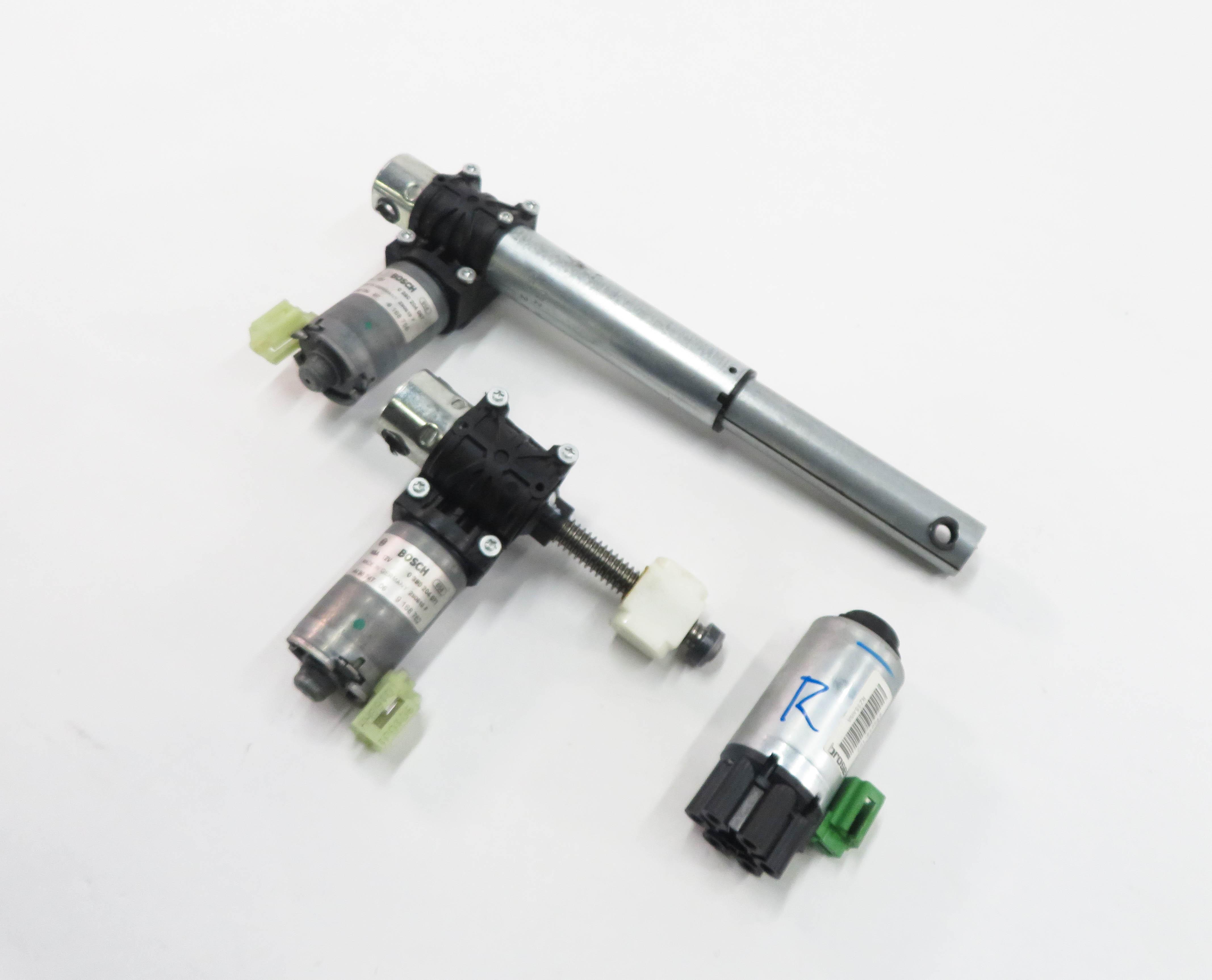 2011 BMW 535i (F10) RIGHT FRONT PASSENGER SEAT MOTOR SET-3 — exact item pictured