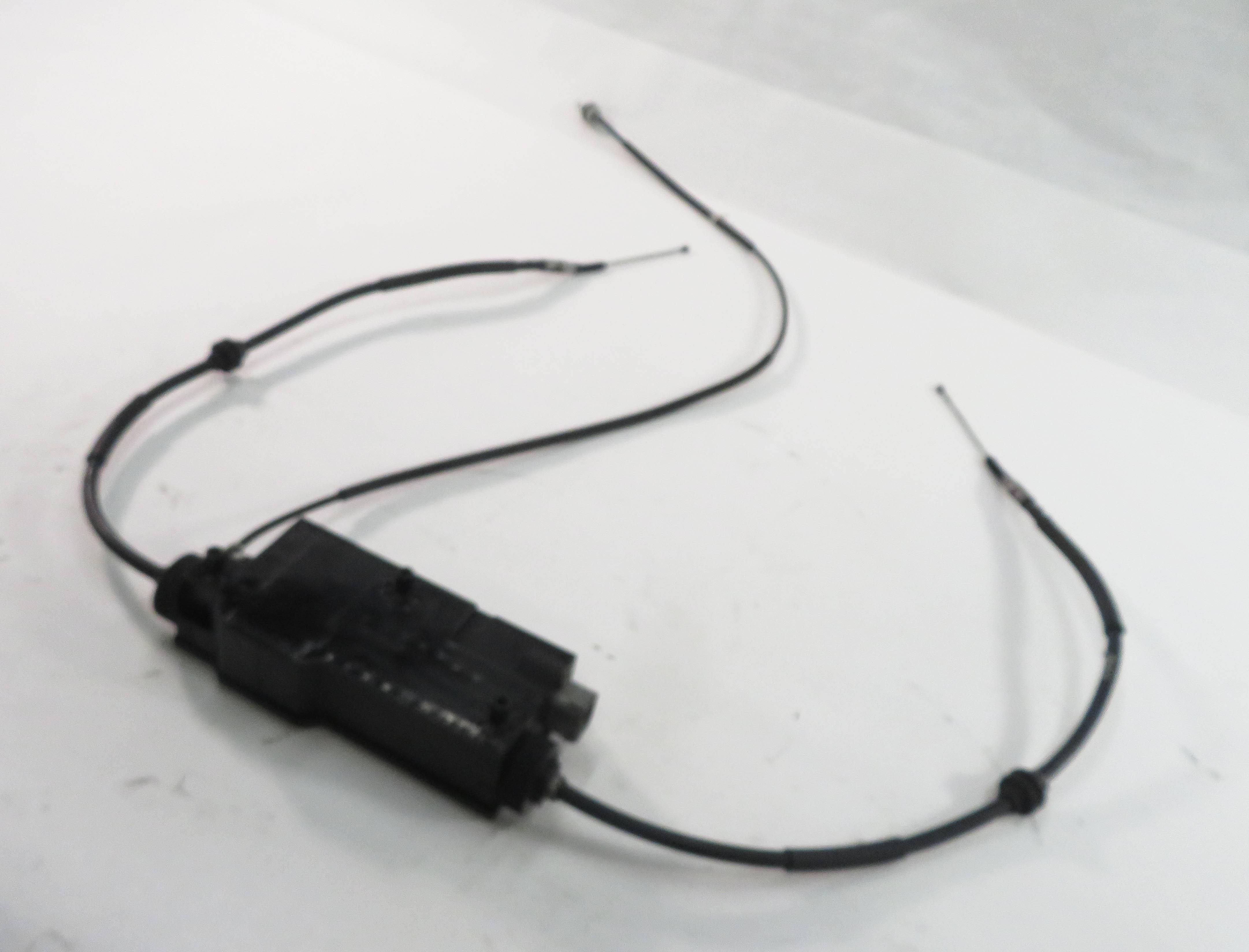 2008 BMW X5 (E70) EMERGENCY PARKING BRAKE ACTUATOR MOTOR w/ CABLES — exact item pictured