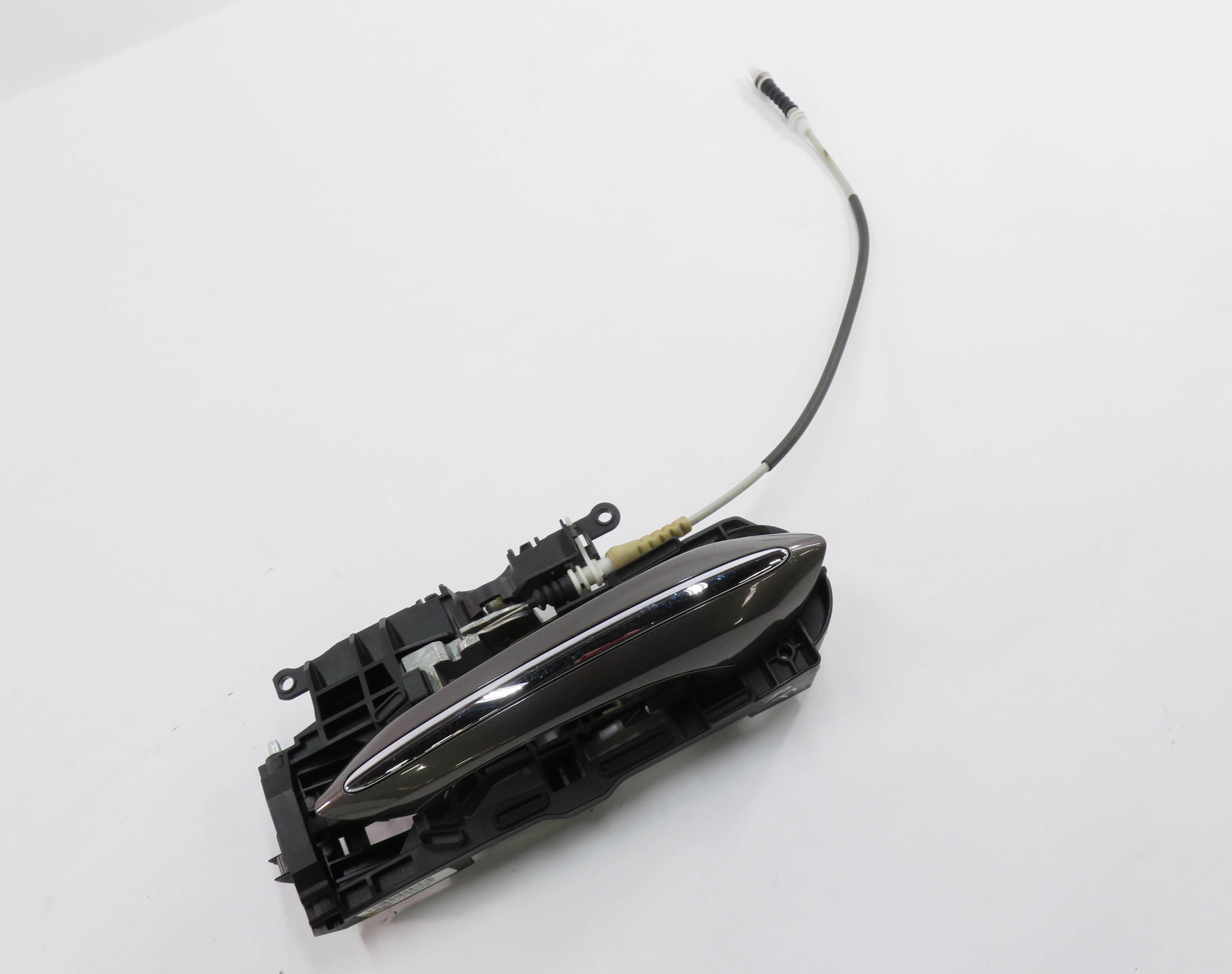 2011-2016 BMW 528i 535i 550i M5 (F10) RIGHT FRONT DOOR HANDLE w/ LIGHT (HAVANNA) — exact item pictured