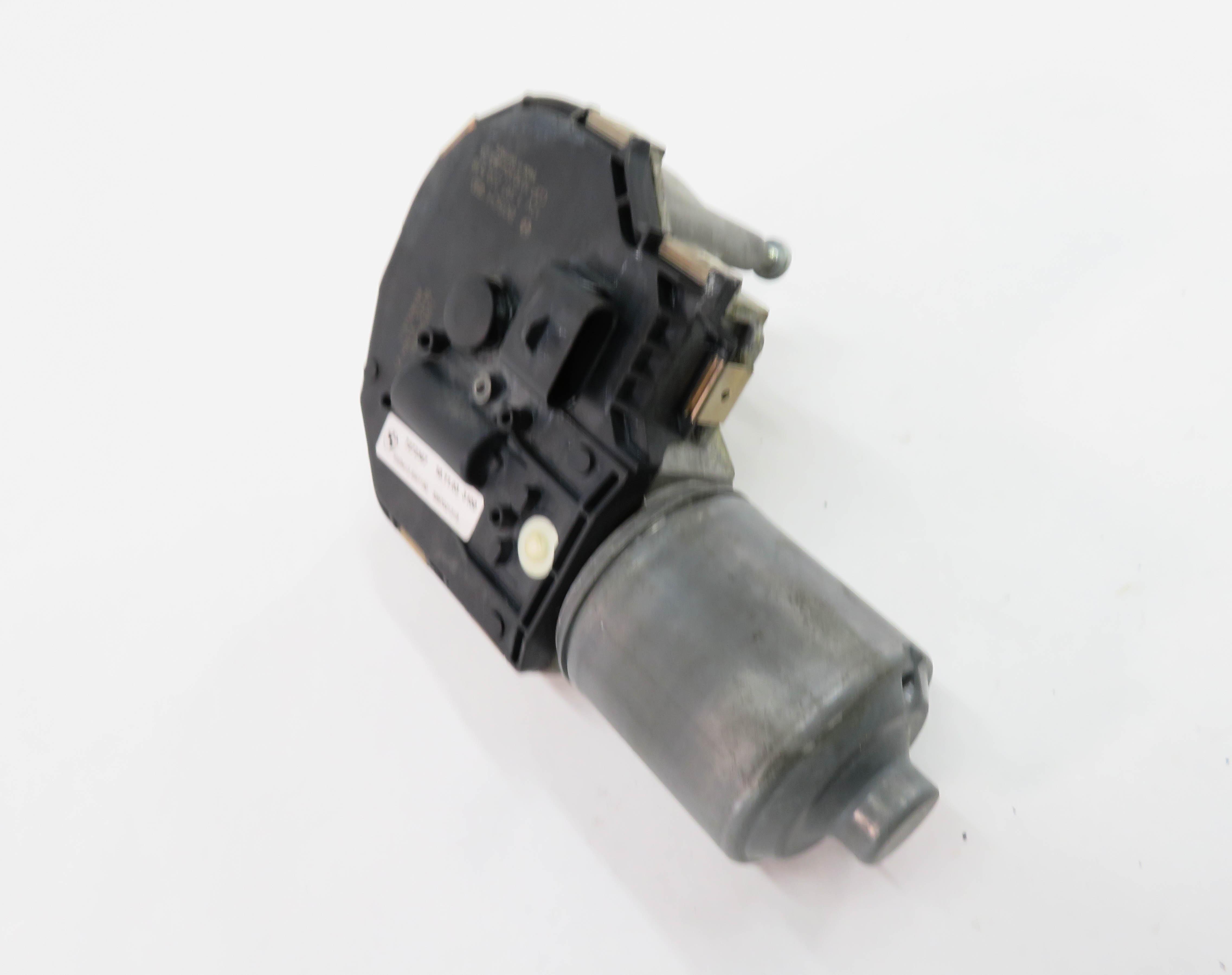 2010-2016 BMW M5 528i 535i 550i 740i 750i 760i (F01 F10) WINDSHIELD WIPER MOTOR — exact item pictured
