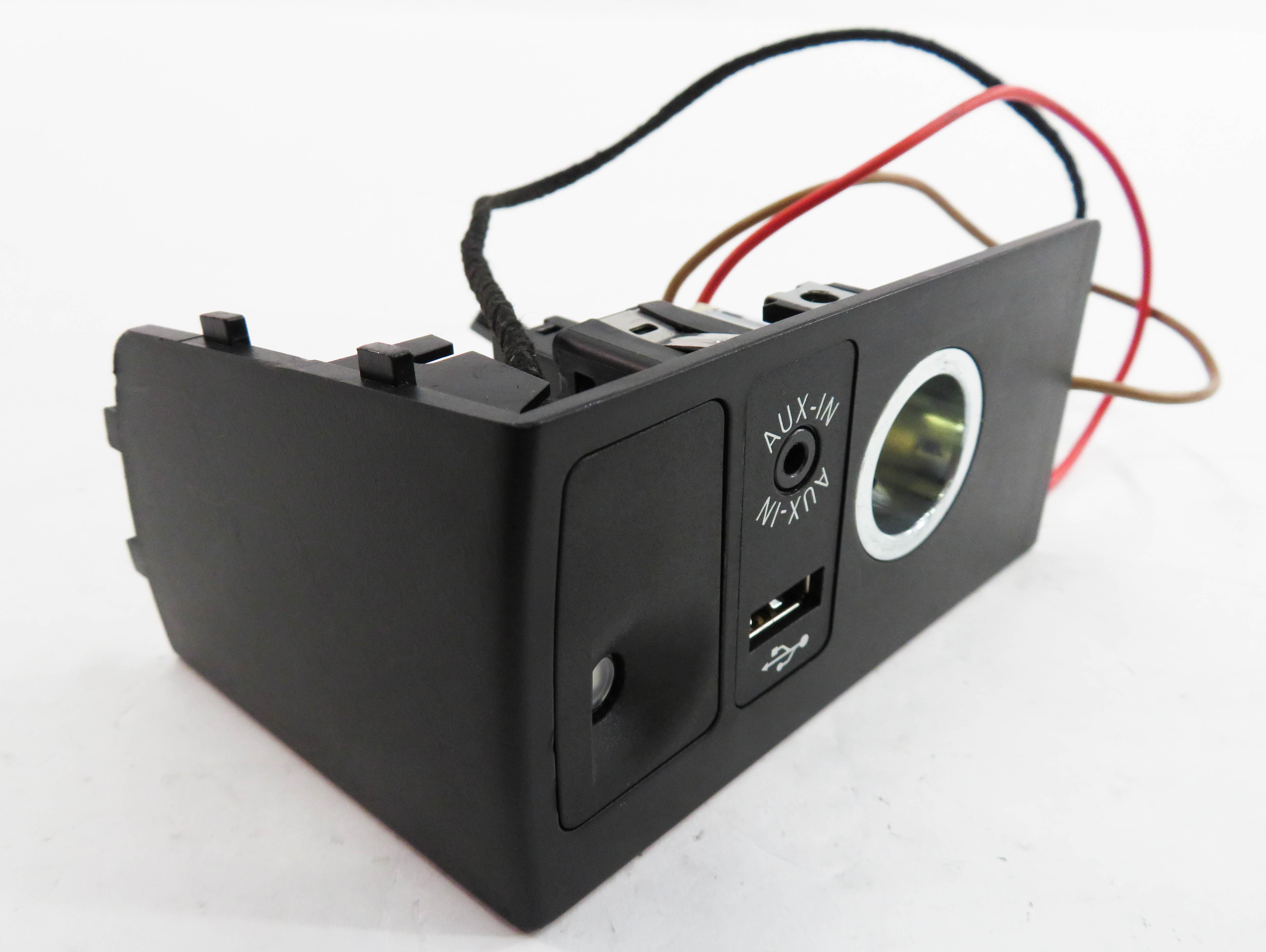 2013 BMW 740i (F01) AUX AUXILIARY AUDIO IN INPUT JACK w/ USB & 12v SOCKET — exact item pictured