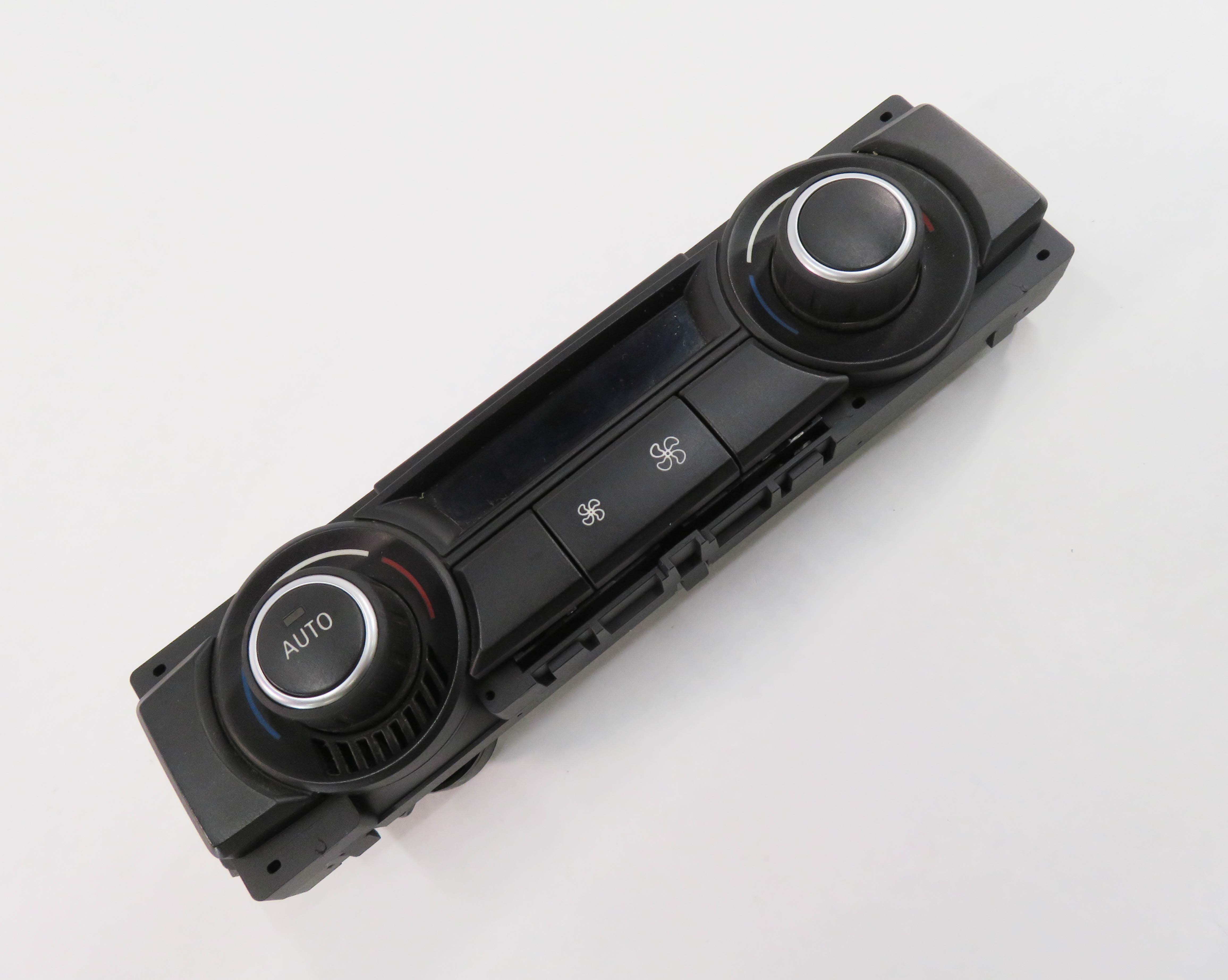 2007-2013 BMW X5 (E70) REAR HEATER A/C CLIMATE TEMPERATURE CONTROL PANEL — exact item pictured