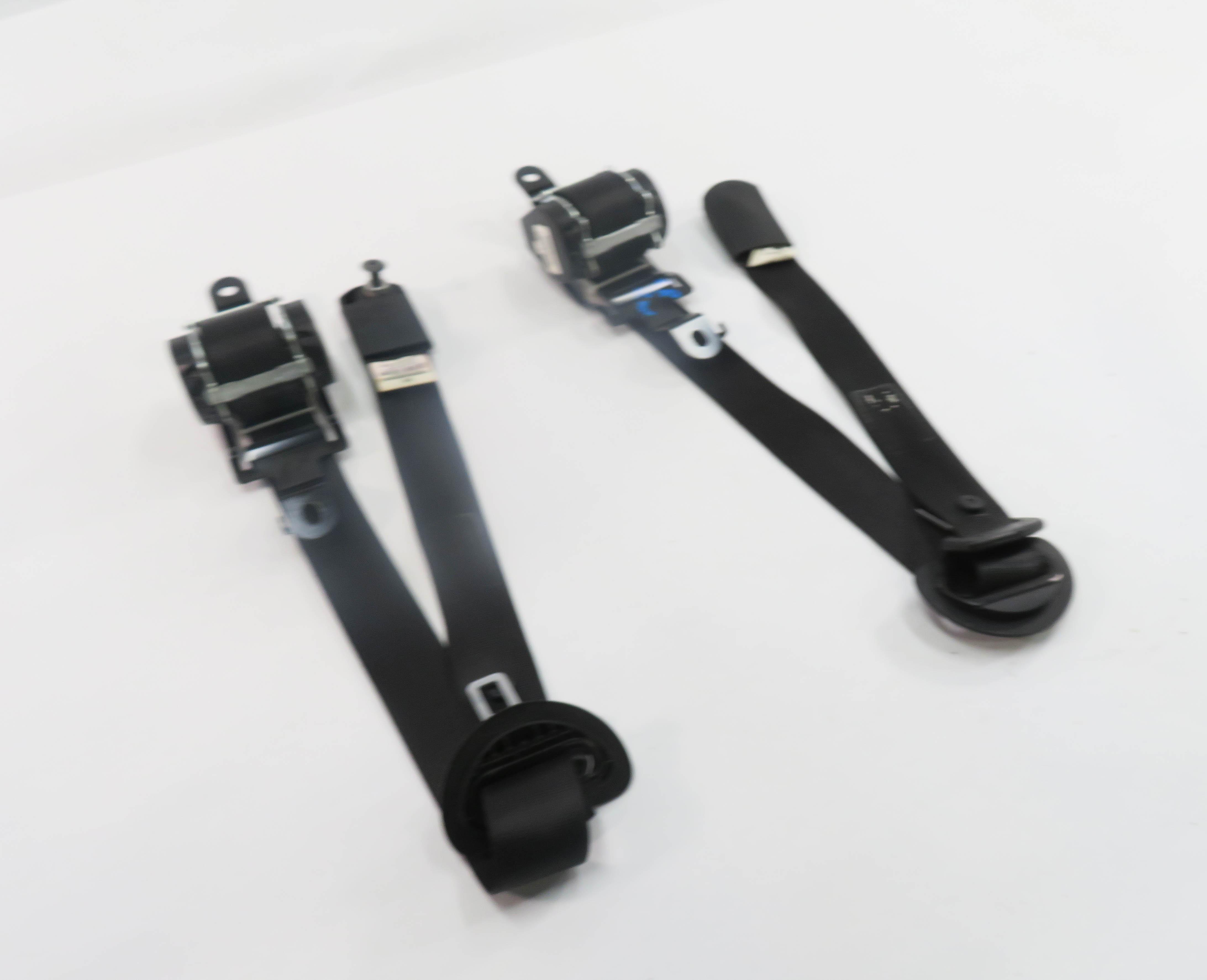 2007 BMW X5 (E70) REAR LEFT & RIGHT 2nd ROW SEAT SEATBELT RETRACTOR SET (BLACK) — exact item pictured