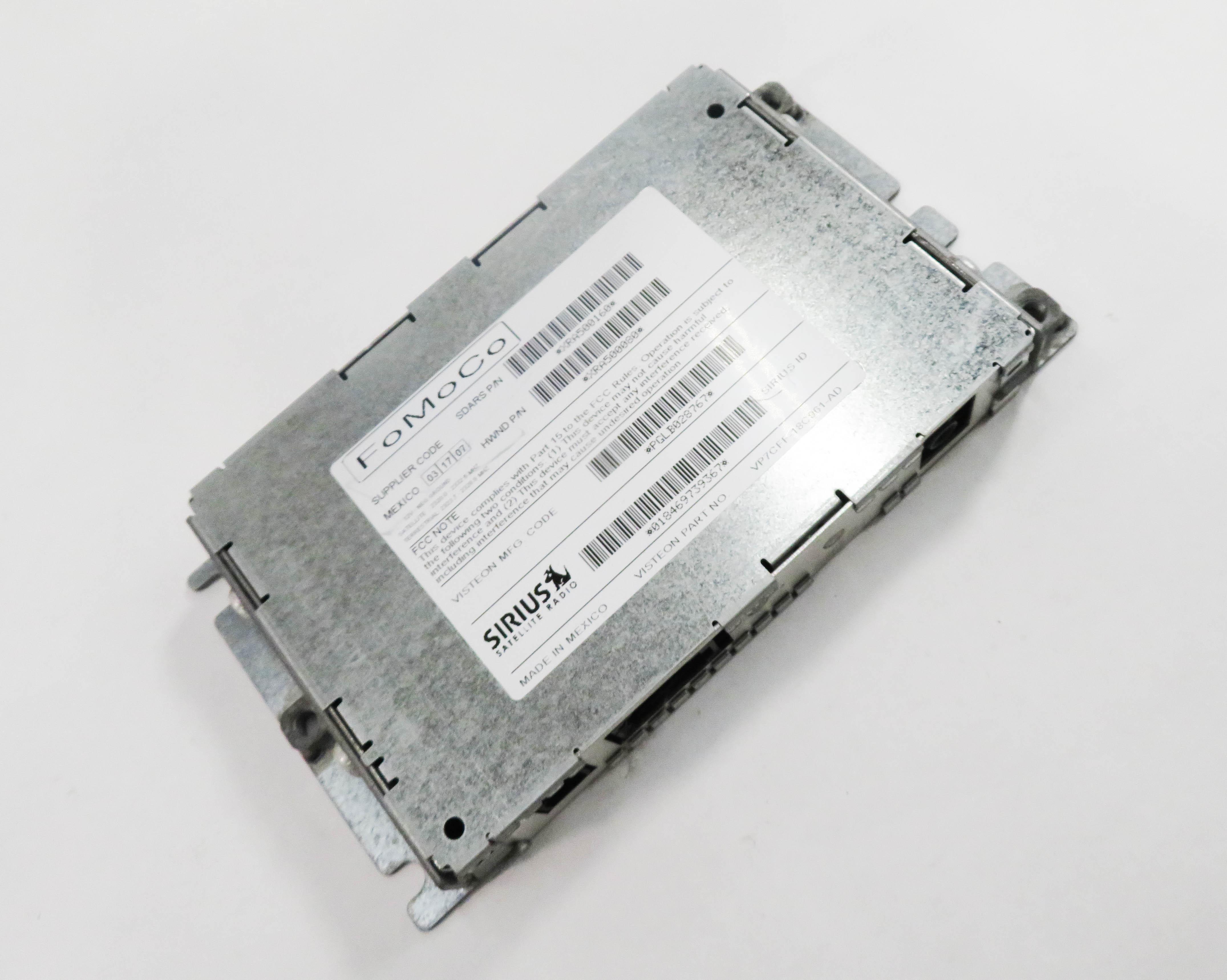 2007-2012 LR3 / RANGE ROVER SPORT STEREO SIRIUS SATELLITE RADIO RECEIVER MODULE — exact item pictured