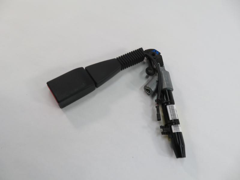 07-14 BMW X5 X5M X6 X6M (E70 E71) RIGHT FRONT PASSENGER SEATBELT BUCKLE RECEIVER — exact item pictured