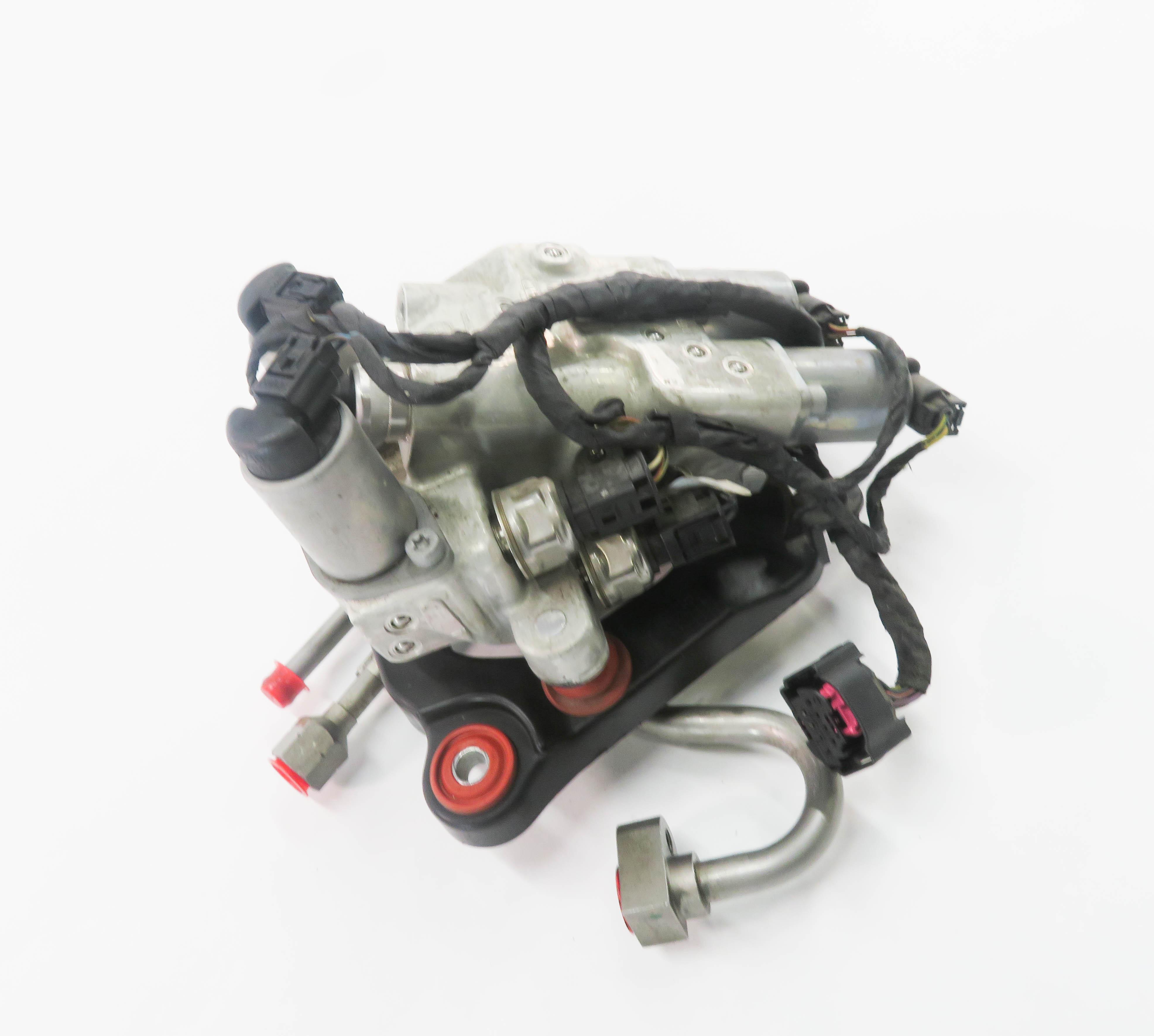 2011 BMW 550i (F10) 4.4L N63 TWIN TURBO ENGINE - DYNAMIC DRIVE VALVE BLOCK — exact item pictured