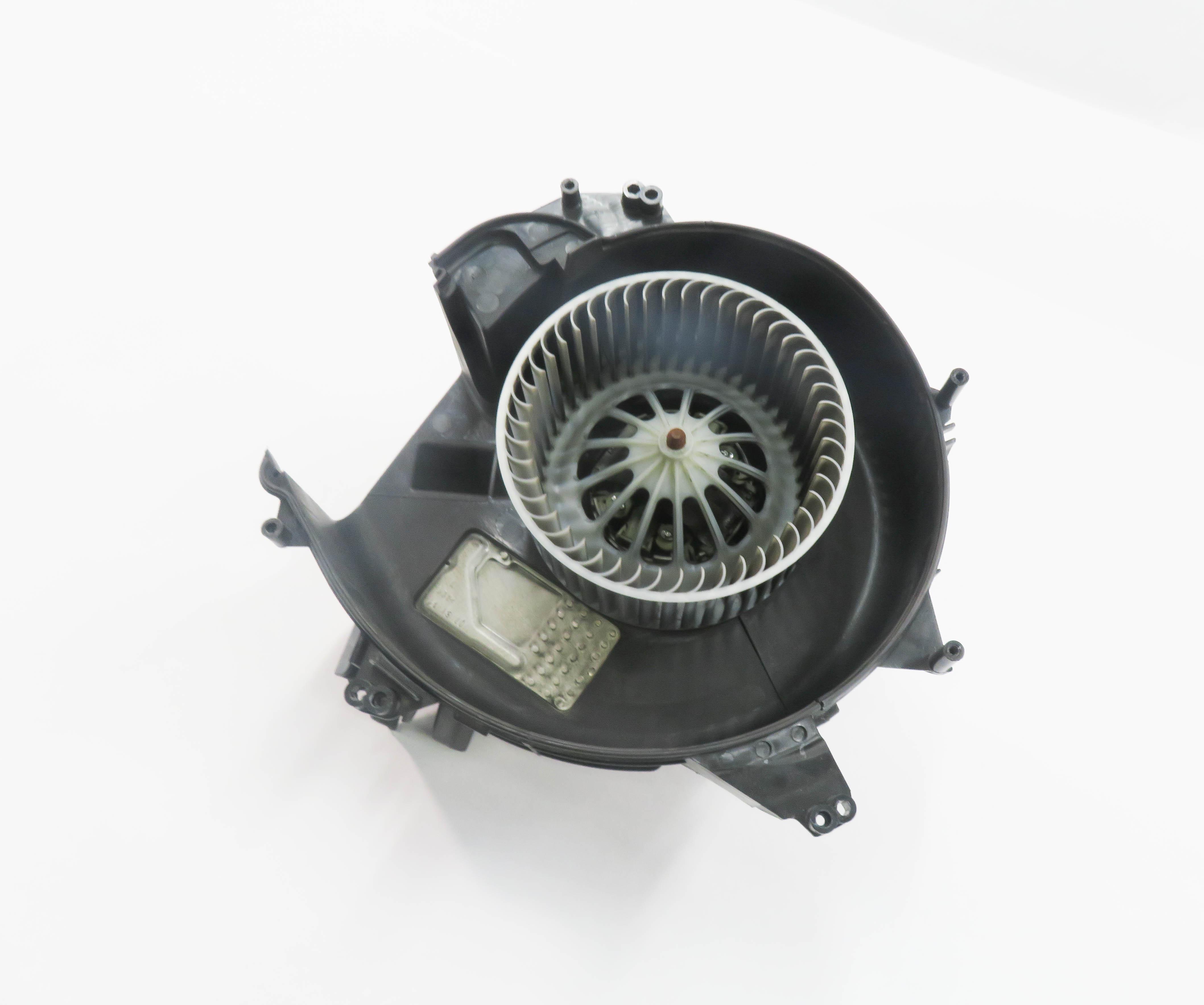 09-18 BMW 528i 535i 550i 640i M6 740i 750i 760i (F01 F06 F10 F12) BLOWER MOTOR — exact item pictured