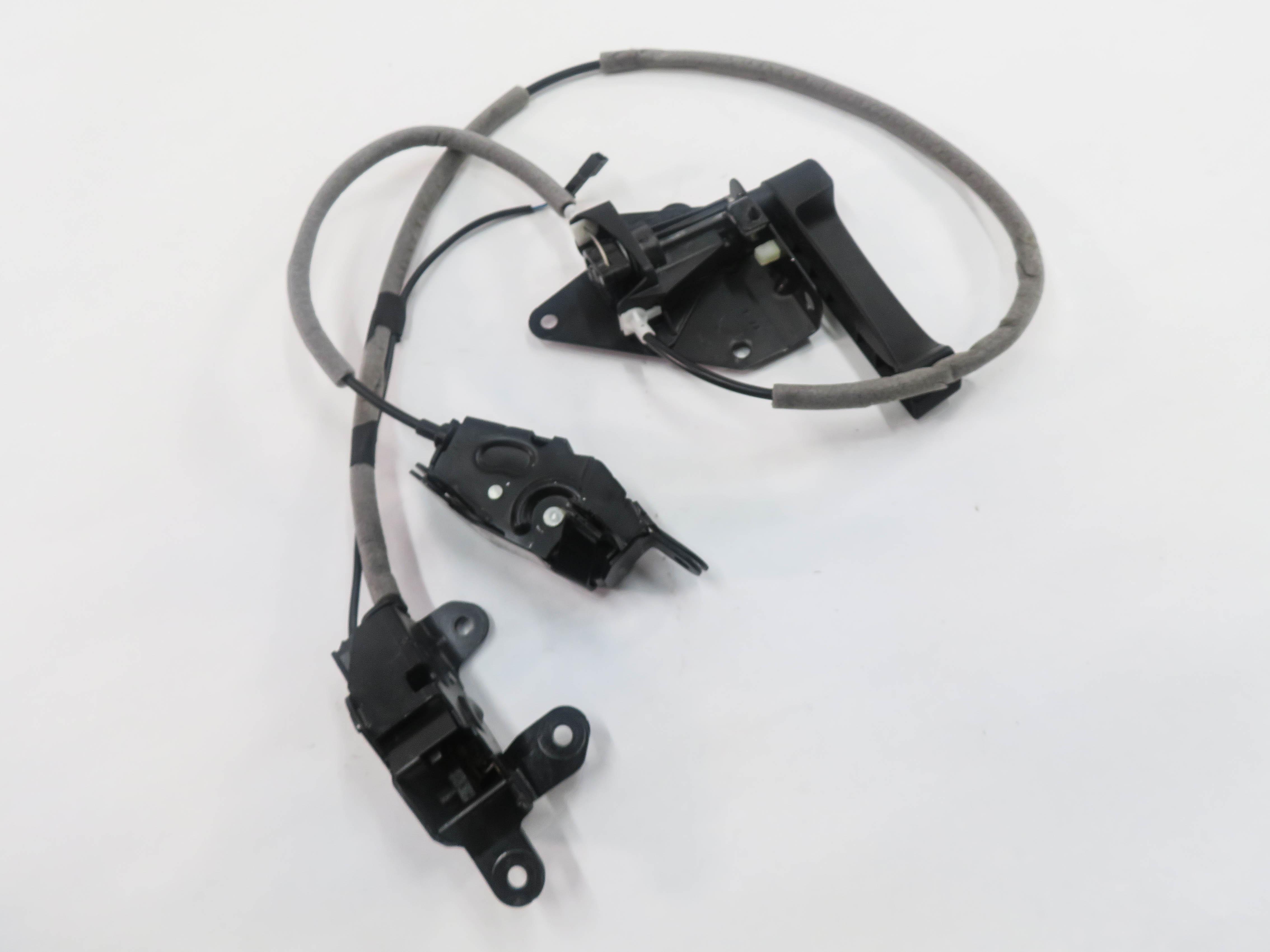 2012 BMW X5M ///M (E70) REAR TAILGATE LOCK LATCH SET w/ HANDLE — exact item pictured