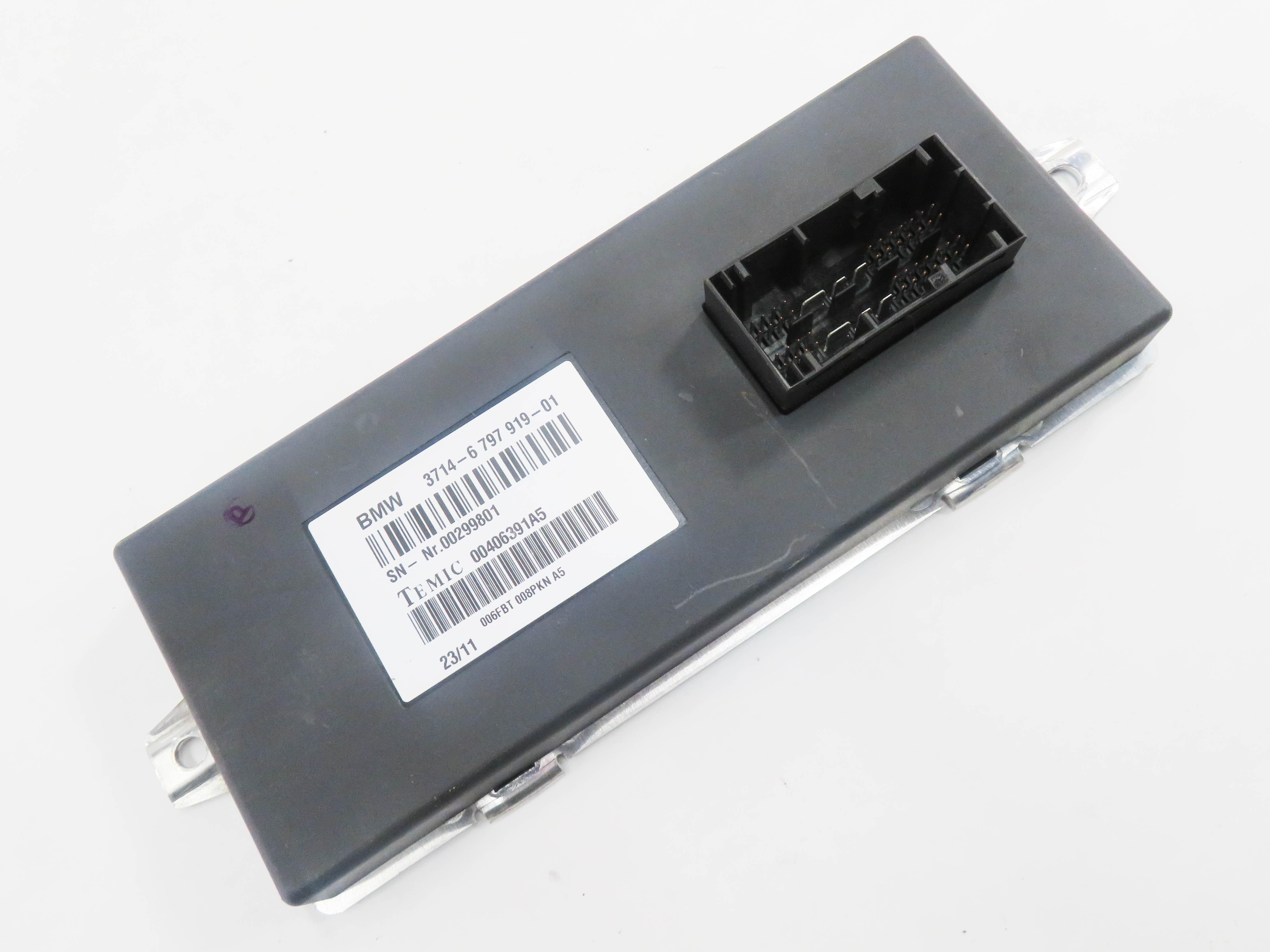 2012 BMW X5M ///M (E70) DYNAMIC DRIVE ADAPTIVE SUSPENSION CONTROL MODULE — exact item pictured