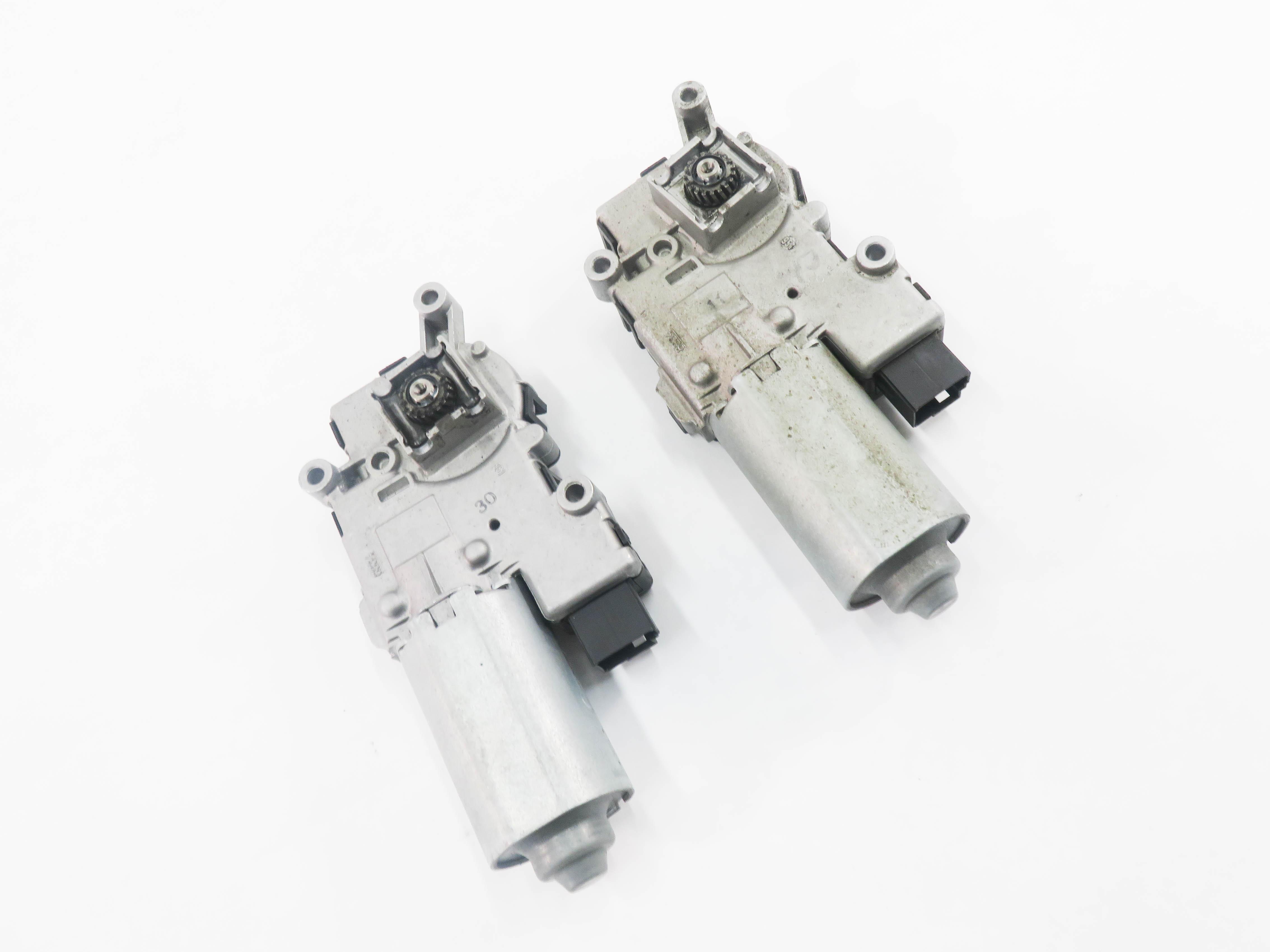 2012 BMW X5M ///M (E70) PANORAMIC SUN ROOF SUNROOF MOTOR SET-2 — exact item pictured