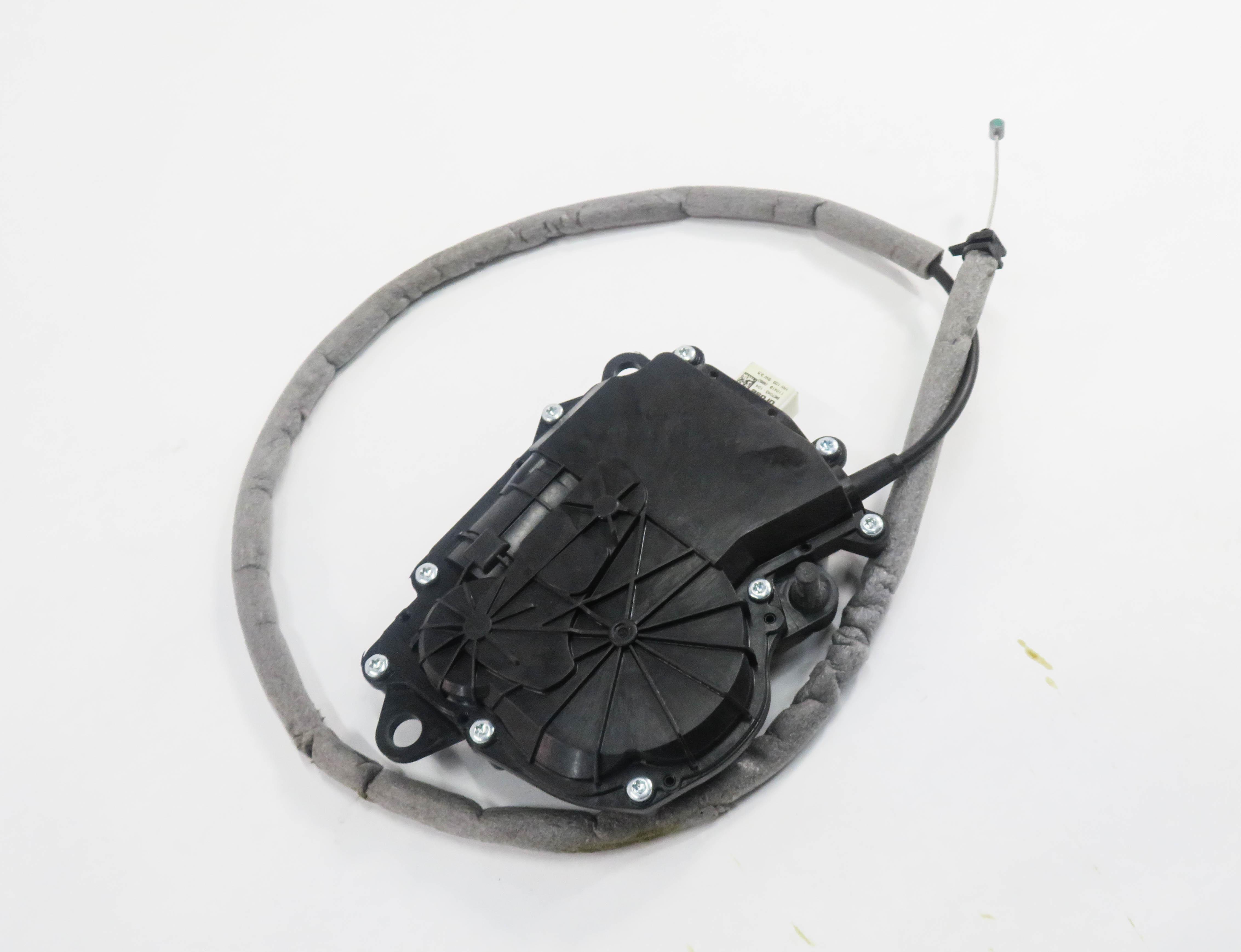 2011 BMW 550i (F10) REAR TRUNK SOFT CLOSE ACTUATOR MOTOR — exact item pictured