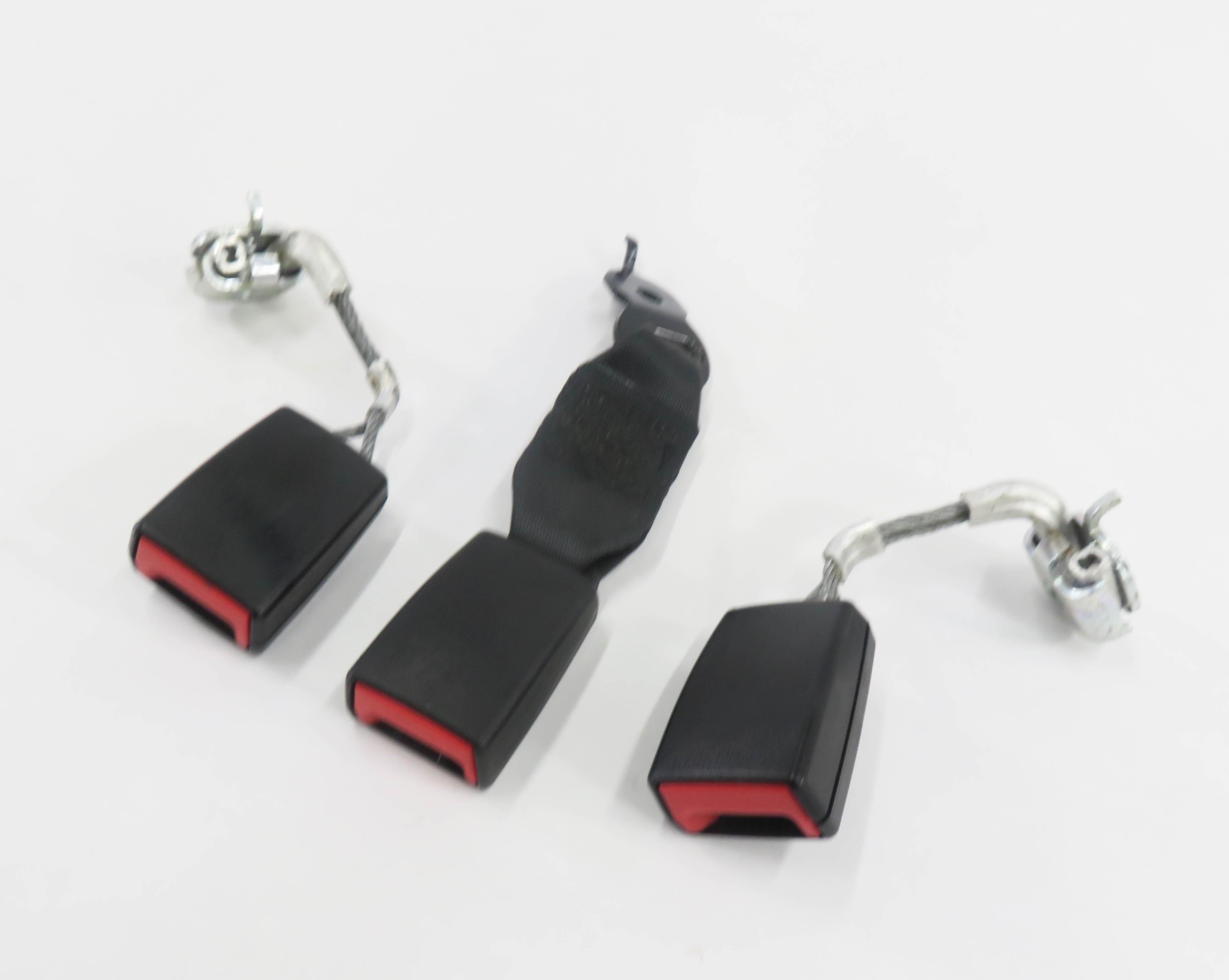 2014 BMW 535i (F10) REAR SEAT SEATBELT BUCKLE RECEIVER SET-3 (BLACK) — exact item pictured
