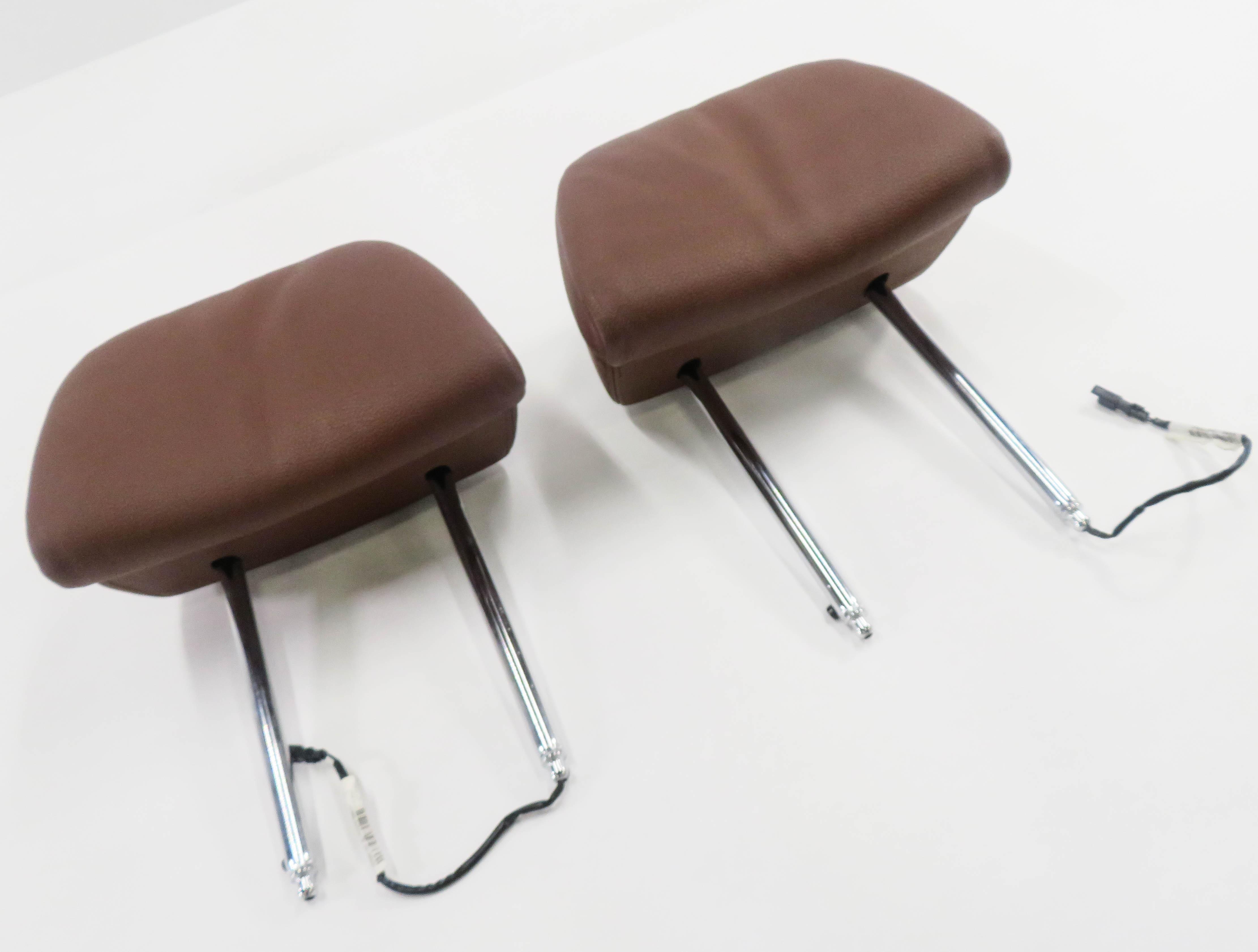 2013 BMW 550iGT (F07) FRONT LEFT & RIGHT HEADREST SET-2 (CINNAMON BROWN LEATHER) — exact item pictured