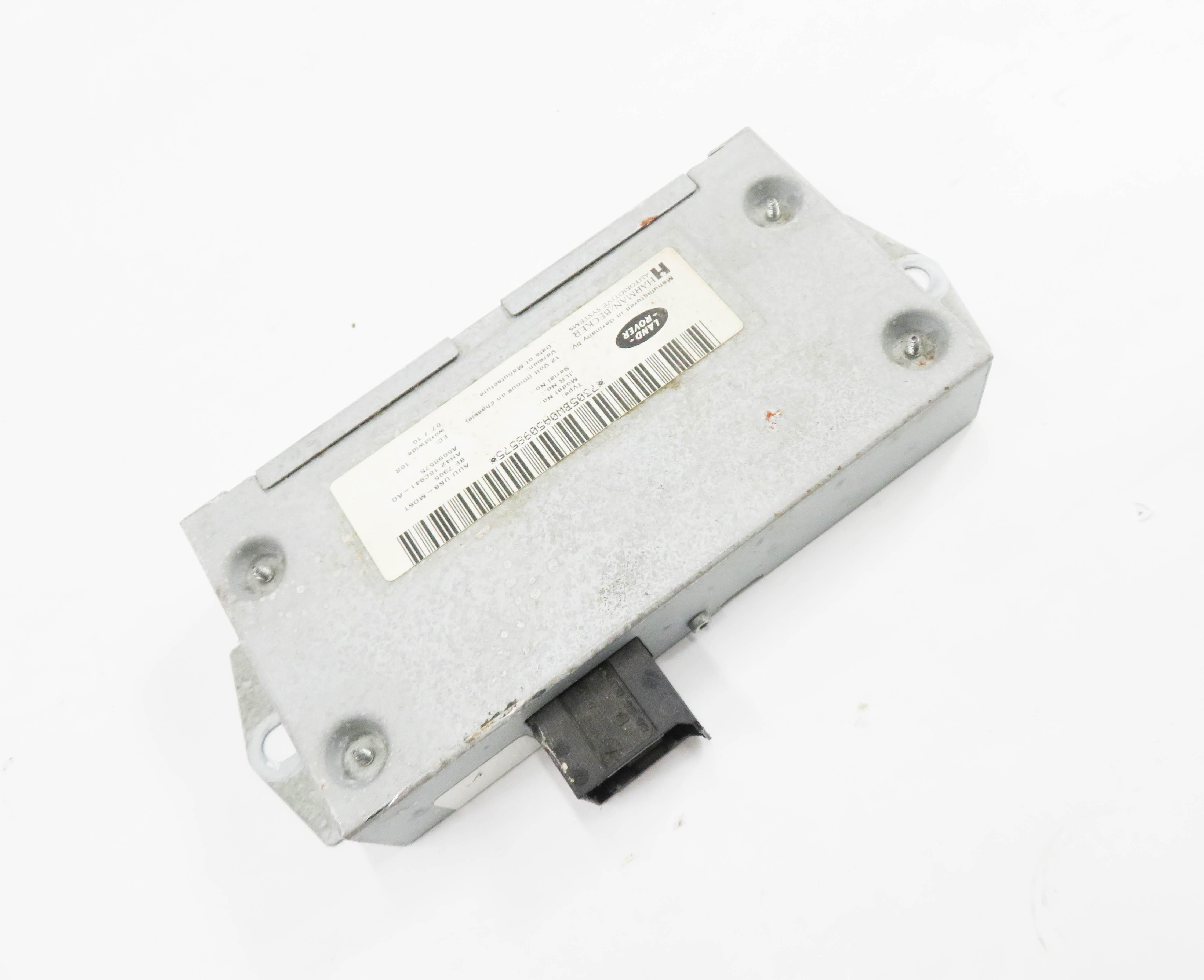 2010 LAND ROVER LR4 - RADIO STEREO i-POD INTERFACE CONTROL MODULE — exact item pictured