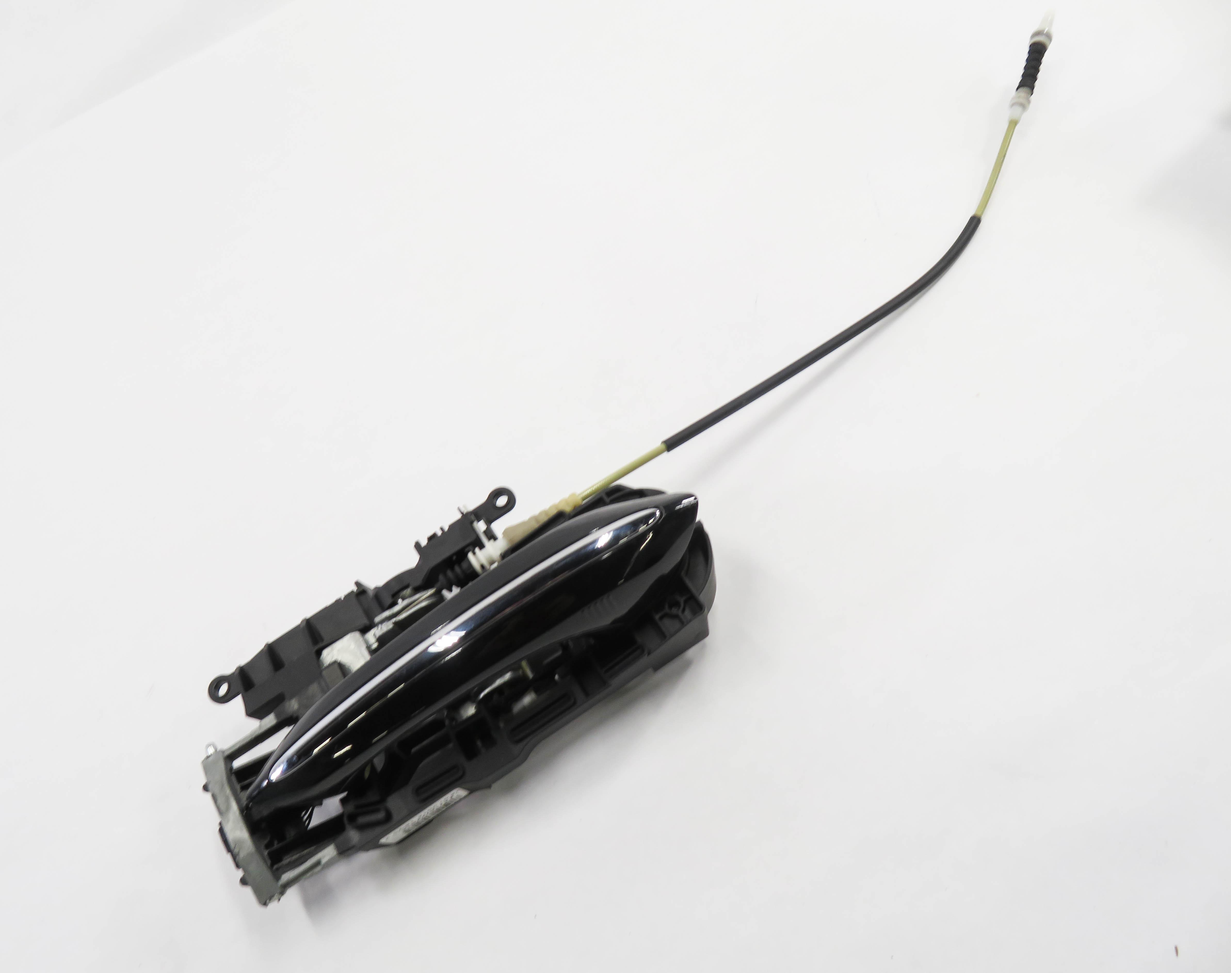 09-18 BMW 528i 535i 550i 740i 750i 760i RIGHT FRONT COMFORT DOOR HANDLE (BLACK) — exact item pictured