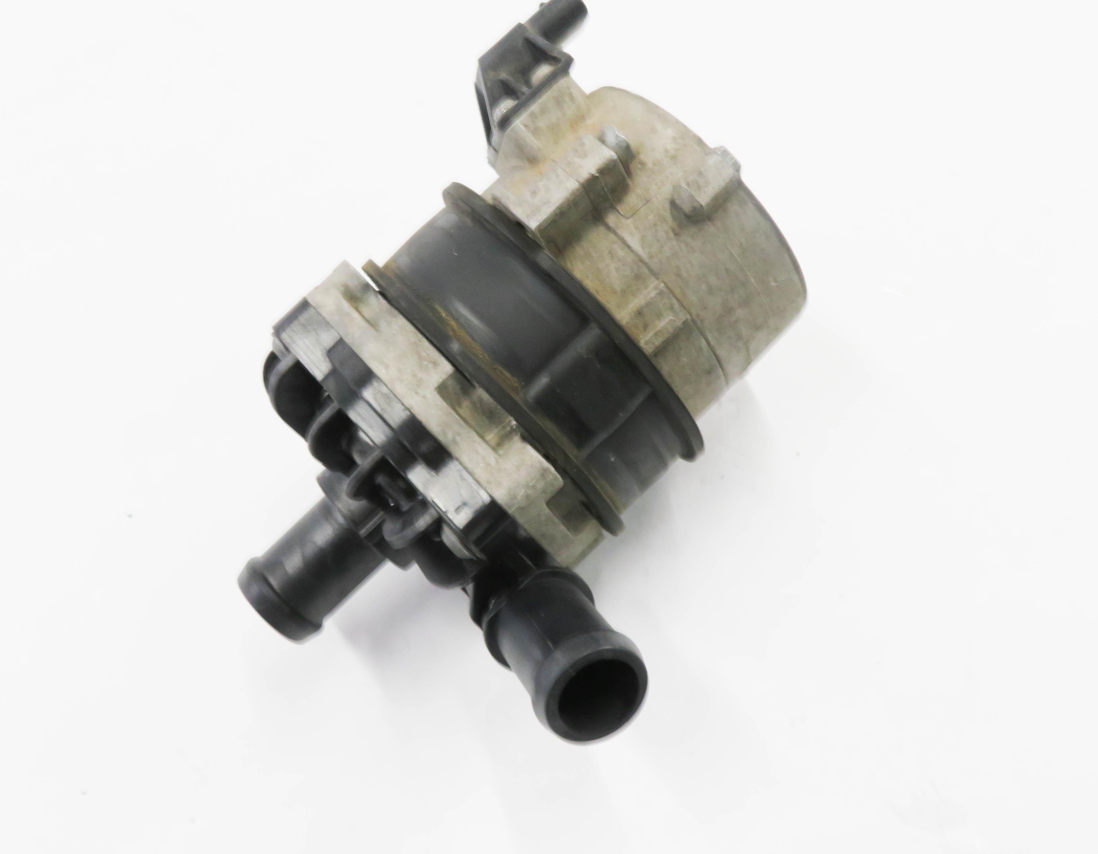 2012 AUDI A6 (C7) 3.0L CGXB SUPERCHARGED ENGINE - AUX AUXILIARY WATER PUMP — exact item pictured