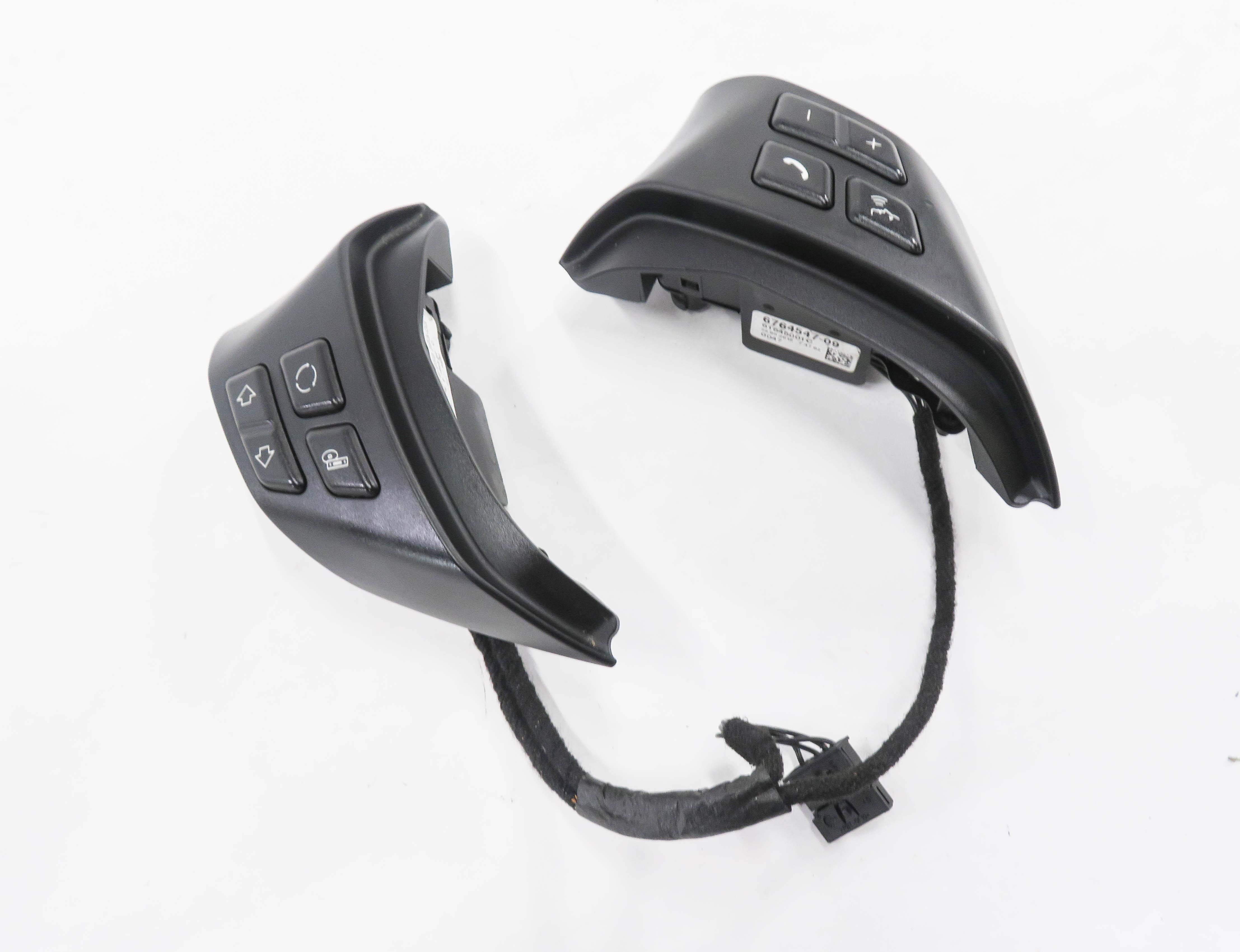 2011 BMW 335D (E90) STEERING SWITCH BUTTON SET-2 — exact item pictured