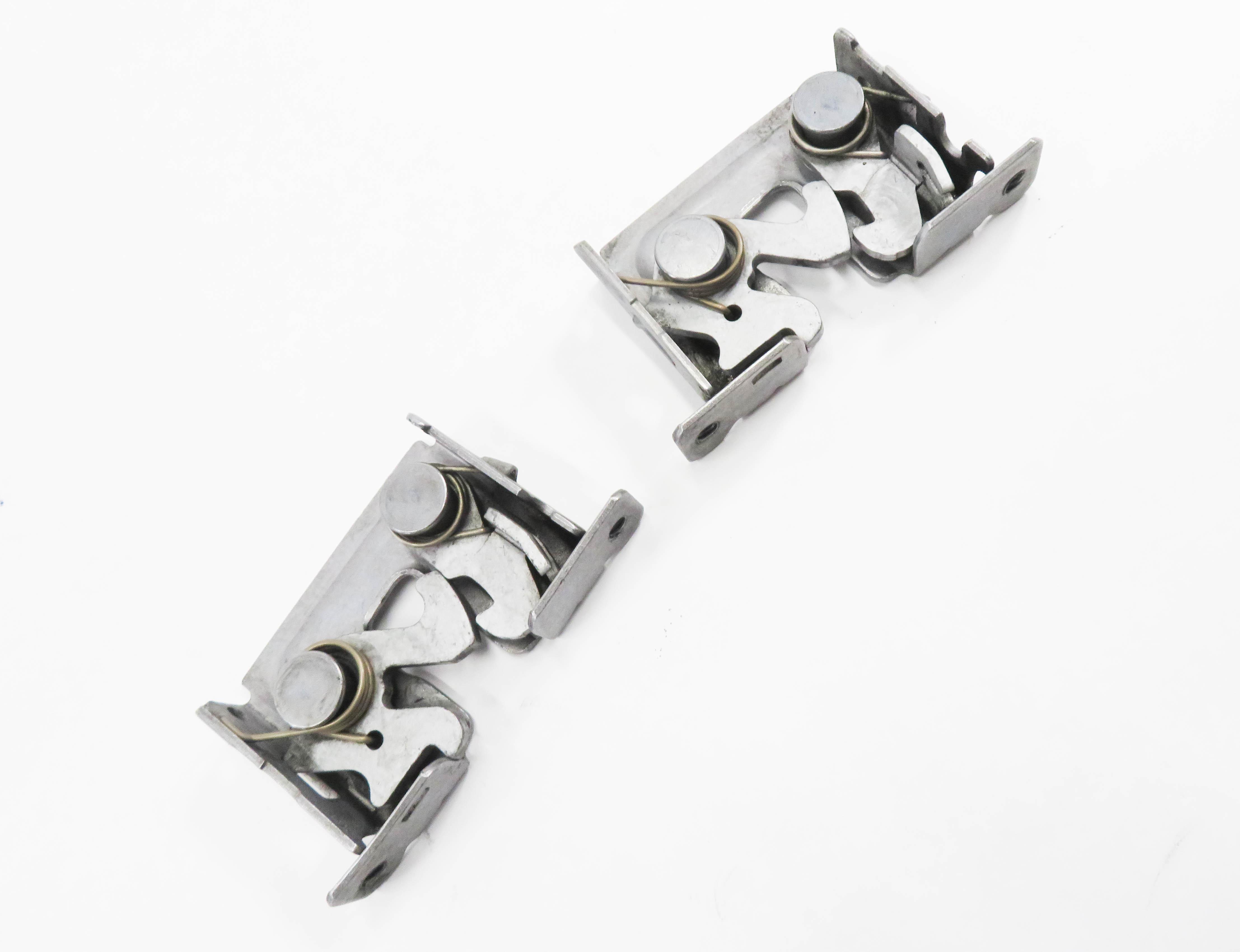 2011 BMW 335D (E90) FRONT LEFT & RIGHT LOWER HOOD LOCK LATCH SET-2 — exact item pictured