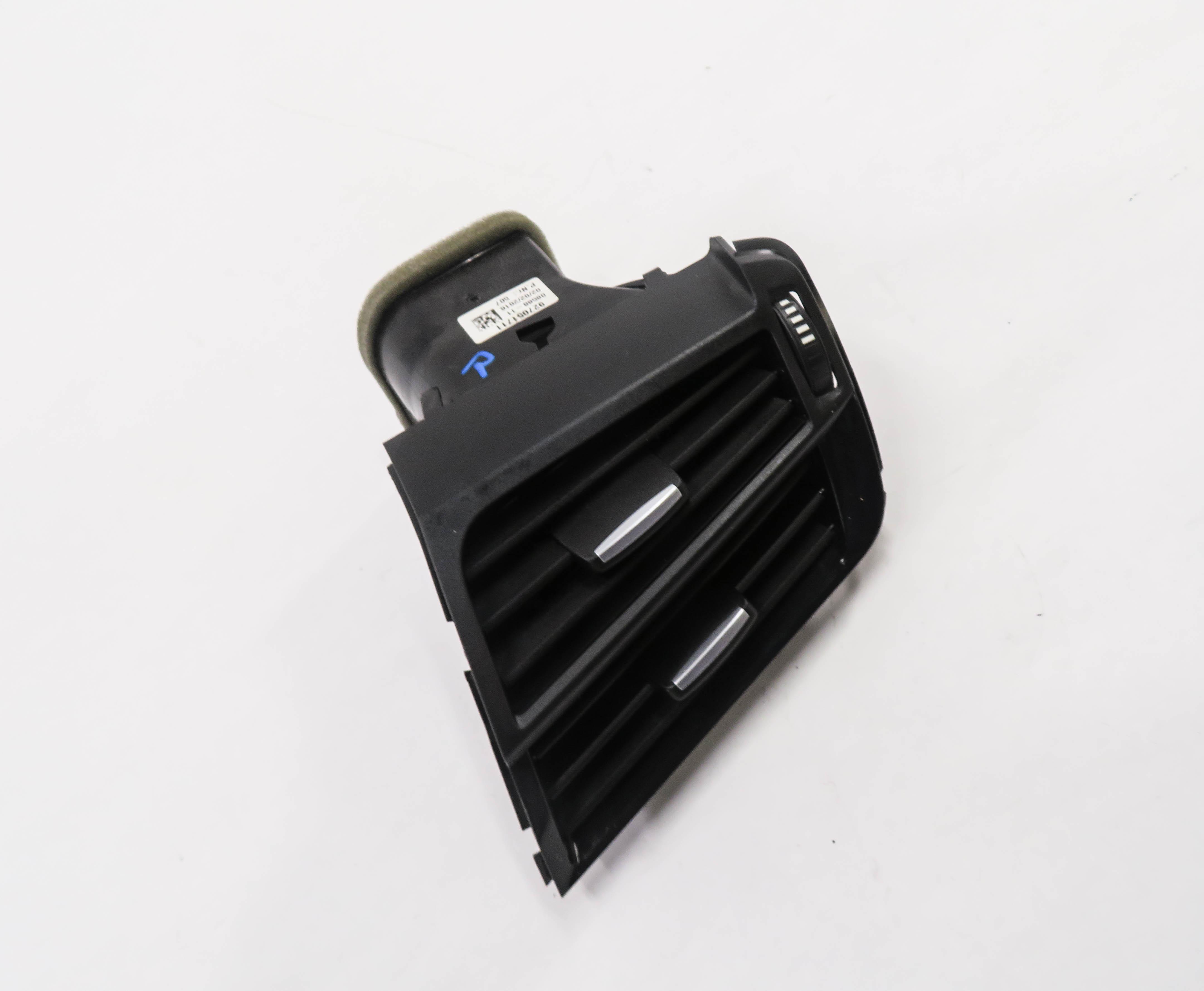 2016 BMW X5 (F15) RIGHT FRONT PASSENGER DASH HEATER A/C AIR VENT — exact item pictured