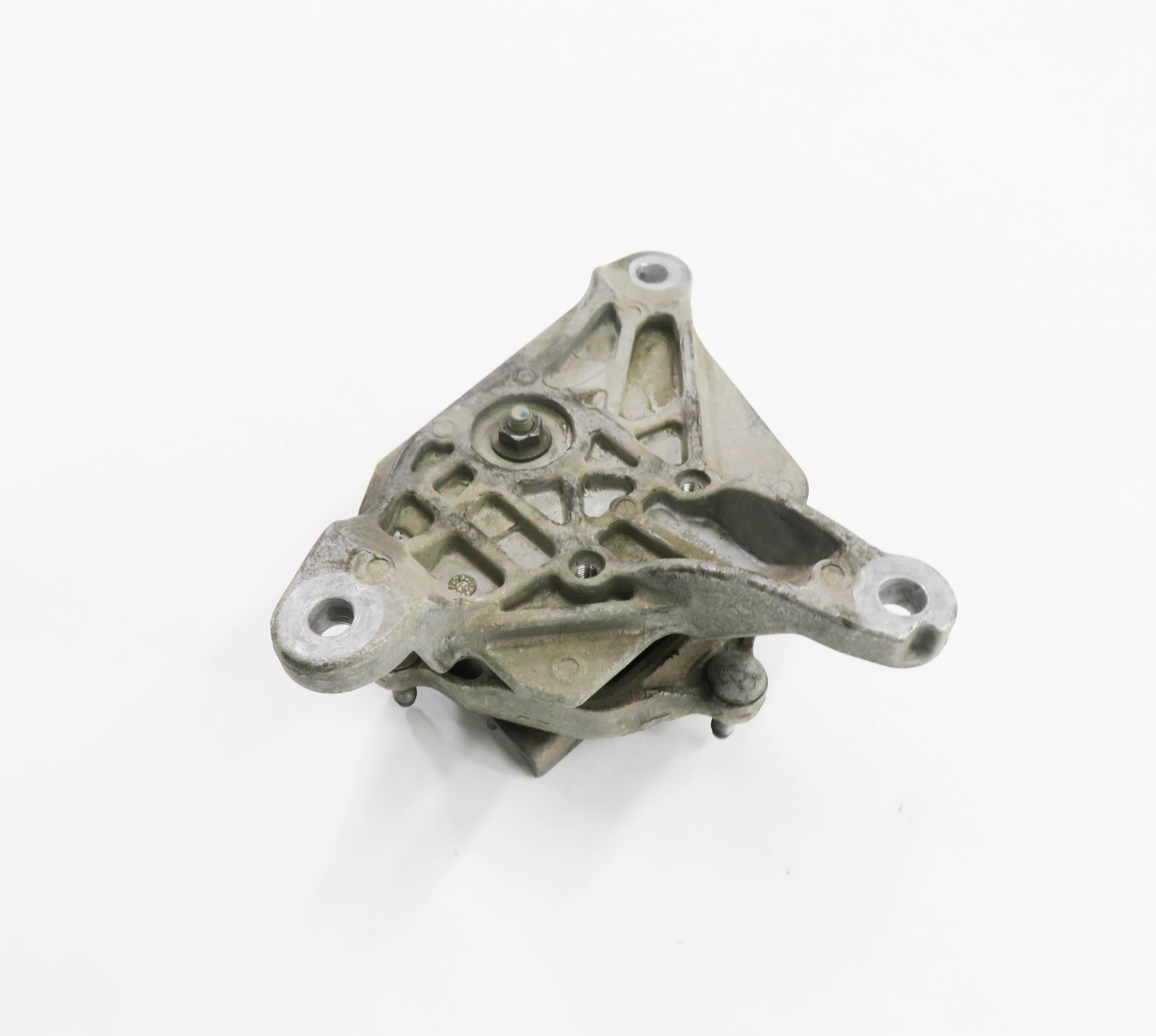 2015 AUDI A5 (B8 8T) 2.0L CPMB TURBO ENGINE - AWD TRANSMISSION MOUNT BRACKET — exact item pictured