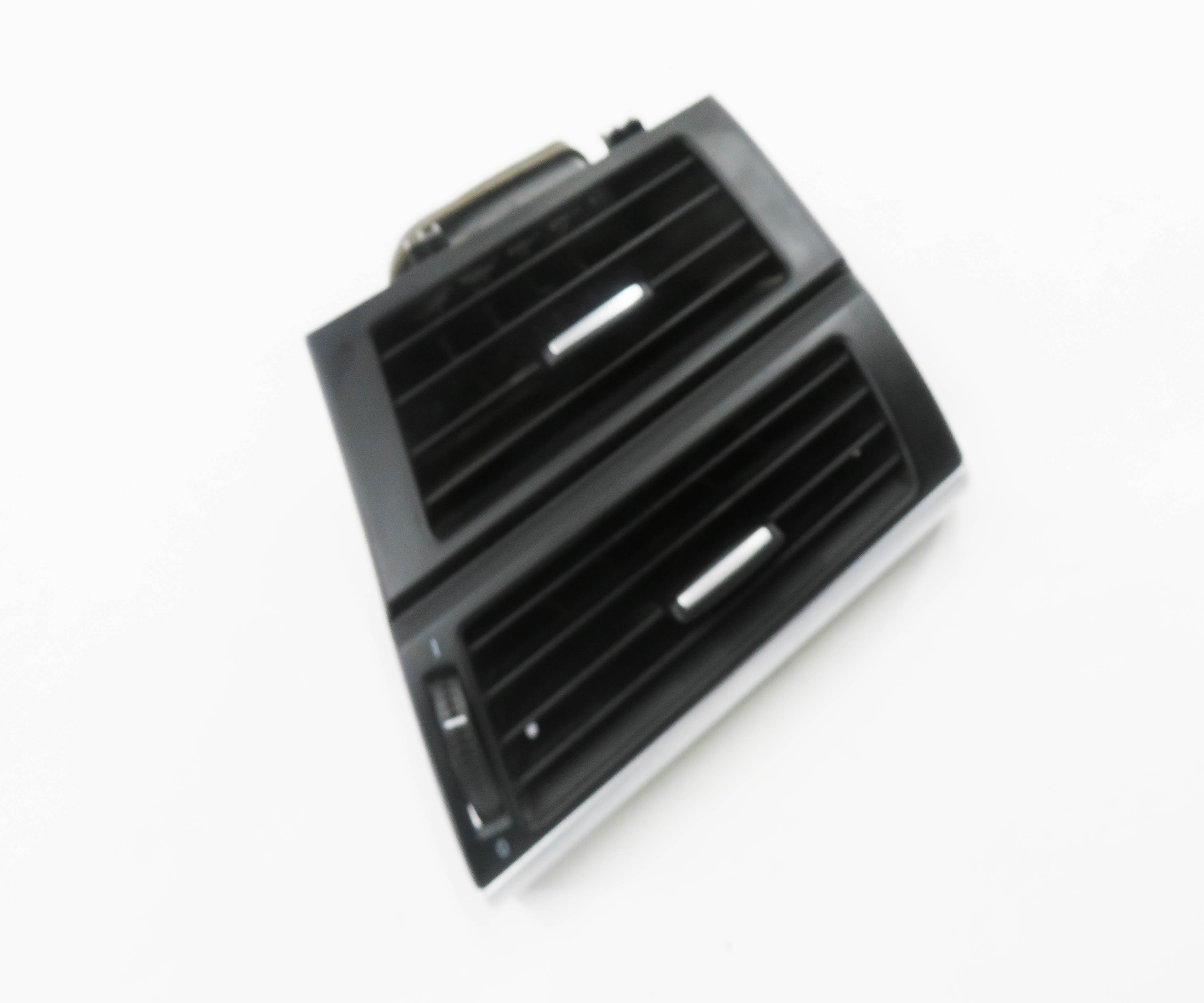 2009 BMW X5 (E70) RIGHT FRONT PASSENGER DASH HEATER A/C AIR VENT — exact item pictured