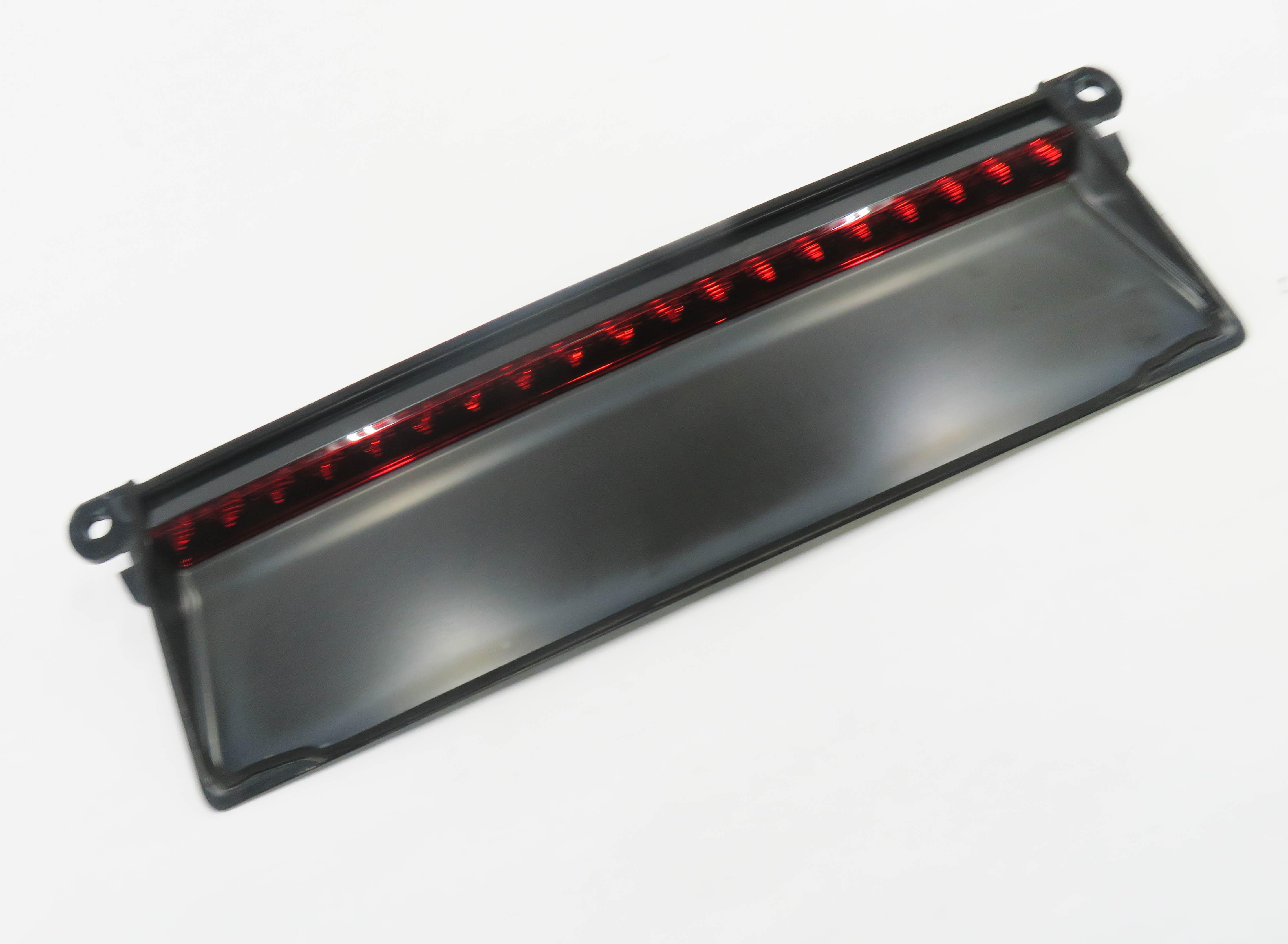 2012 PORSCHE PANAMERA (970 G1) REAR 3rd THIRD BRAKE LIGHT LAMP — exact item pictured