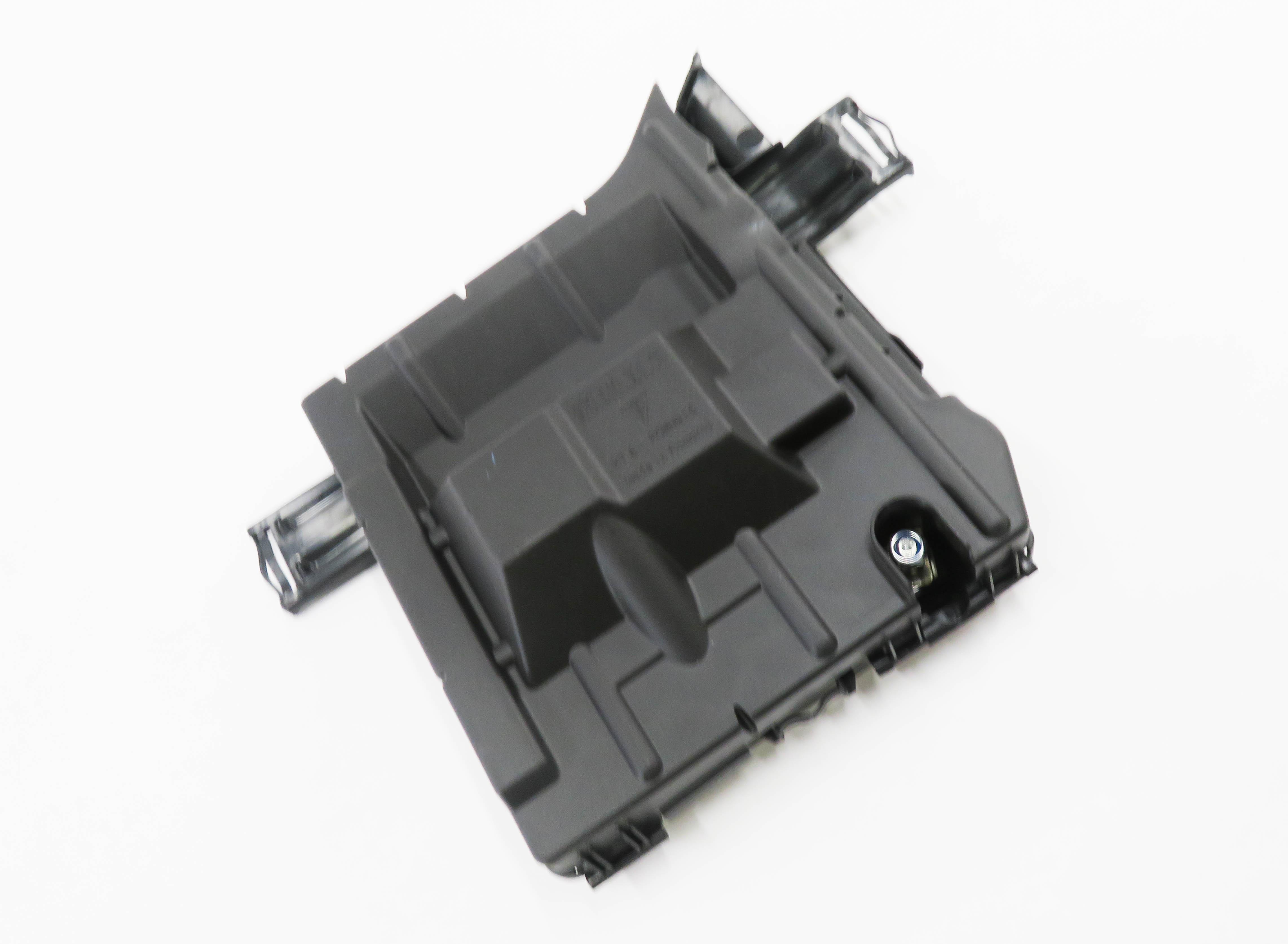 2012 PORSCHE PANAMERA (970 G1) 3.6L - POWER DISTRIBUTION FUSE BOX JUMP TERMINAL — exact item pictured