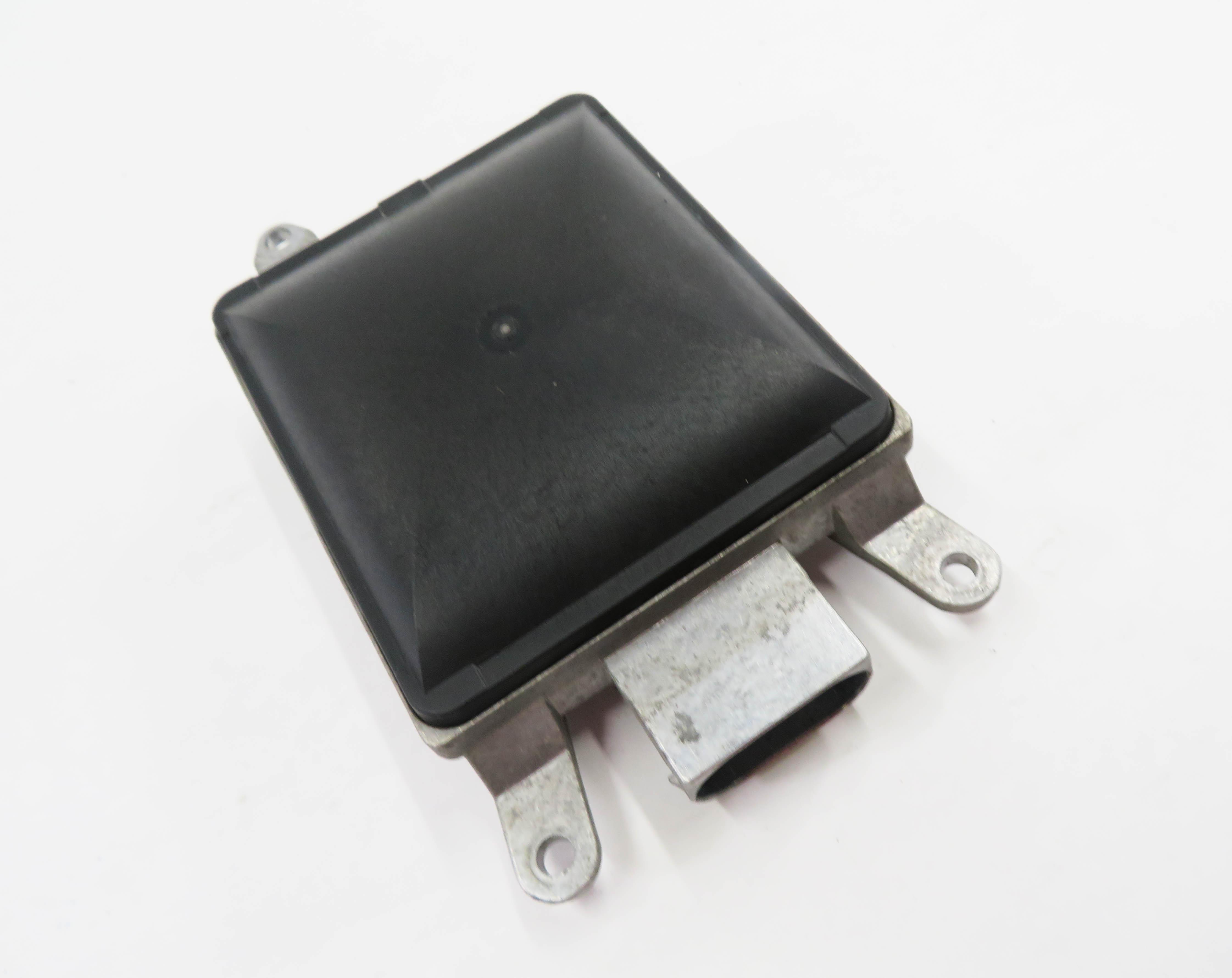 2012-2015 AUDI A6 S6 (C7) LEFT DRIVER REAR BLIND SPOT ALERT MODULE (SLAVE) — exact item pictured