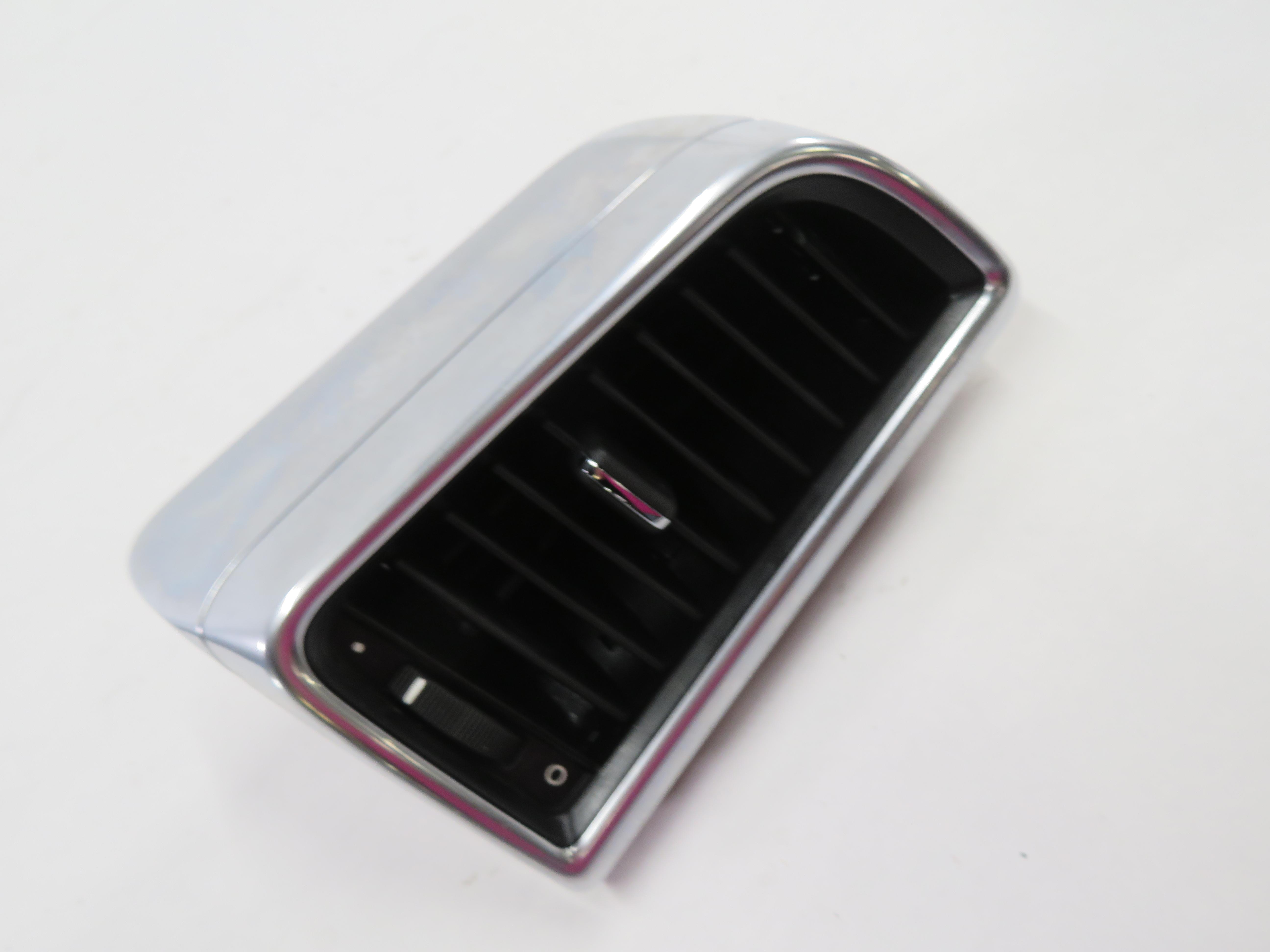 2012 PORSCHE PANAMERA (970 G1) RIGHT REAR B-PILLAR HEATER A/C AIR VENT — exact item pictured