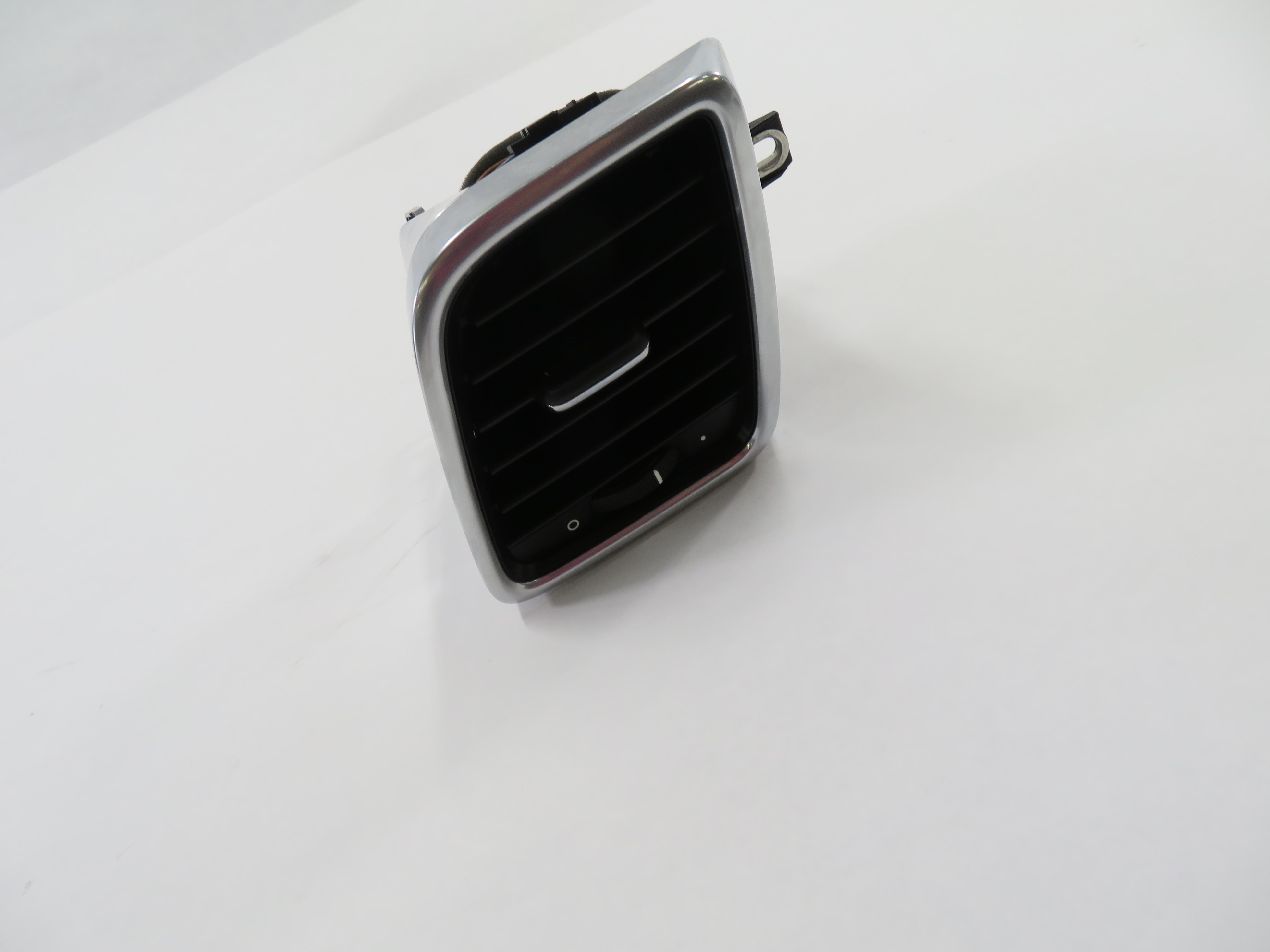 2012 PORSCHE PANAMERA (970 G1) RIGHT PASSENGER DASH (OUTER) HEATER A/C AIR VENT — exact item pictured