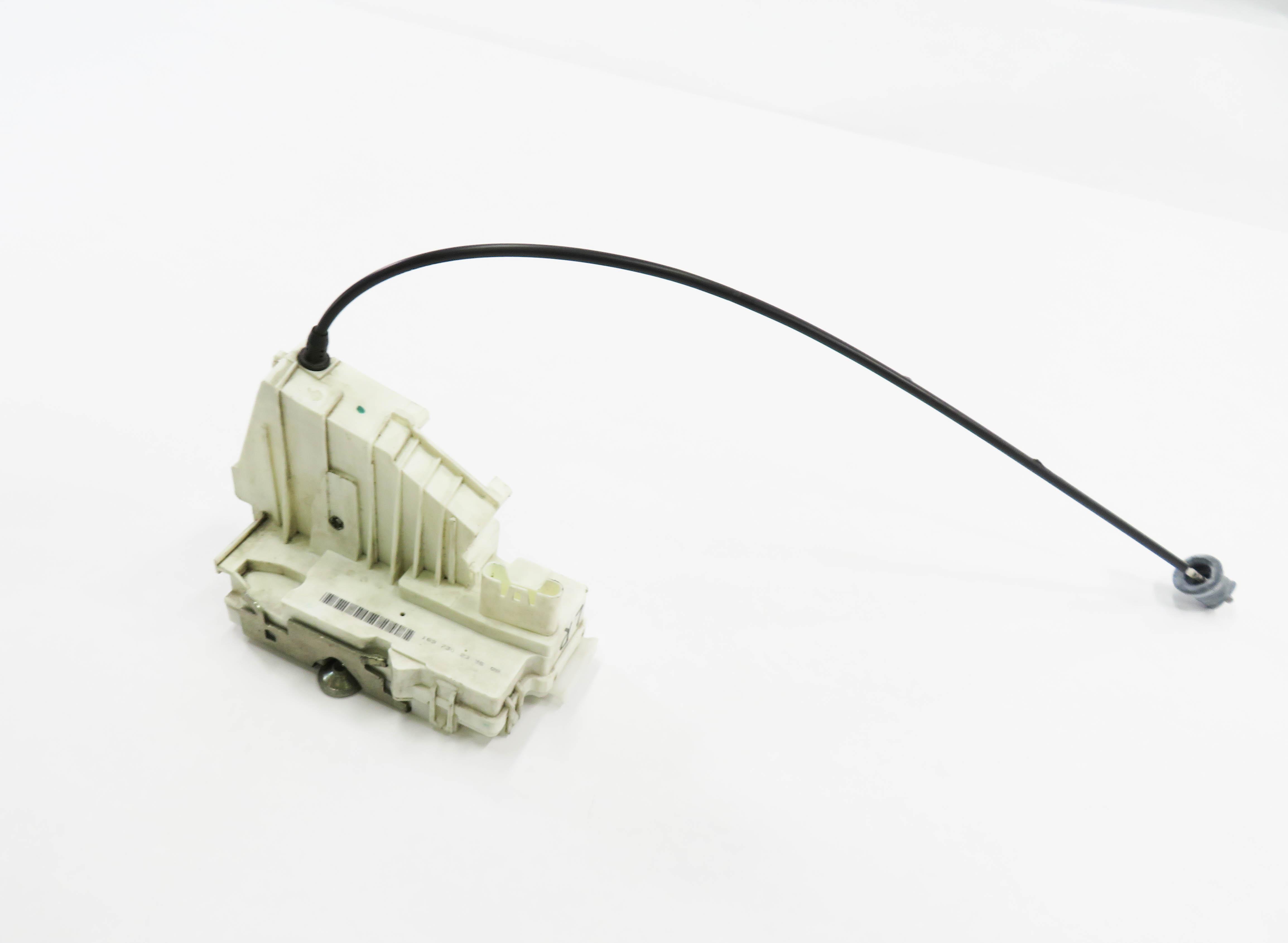08-12 MERCEDES GL320 GL450 GL550 GL350 (X164) LEFT REAR DOOR LOCK LATCH ACTUATOR — exact item pictured