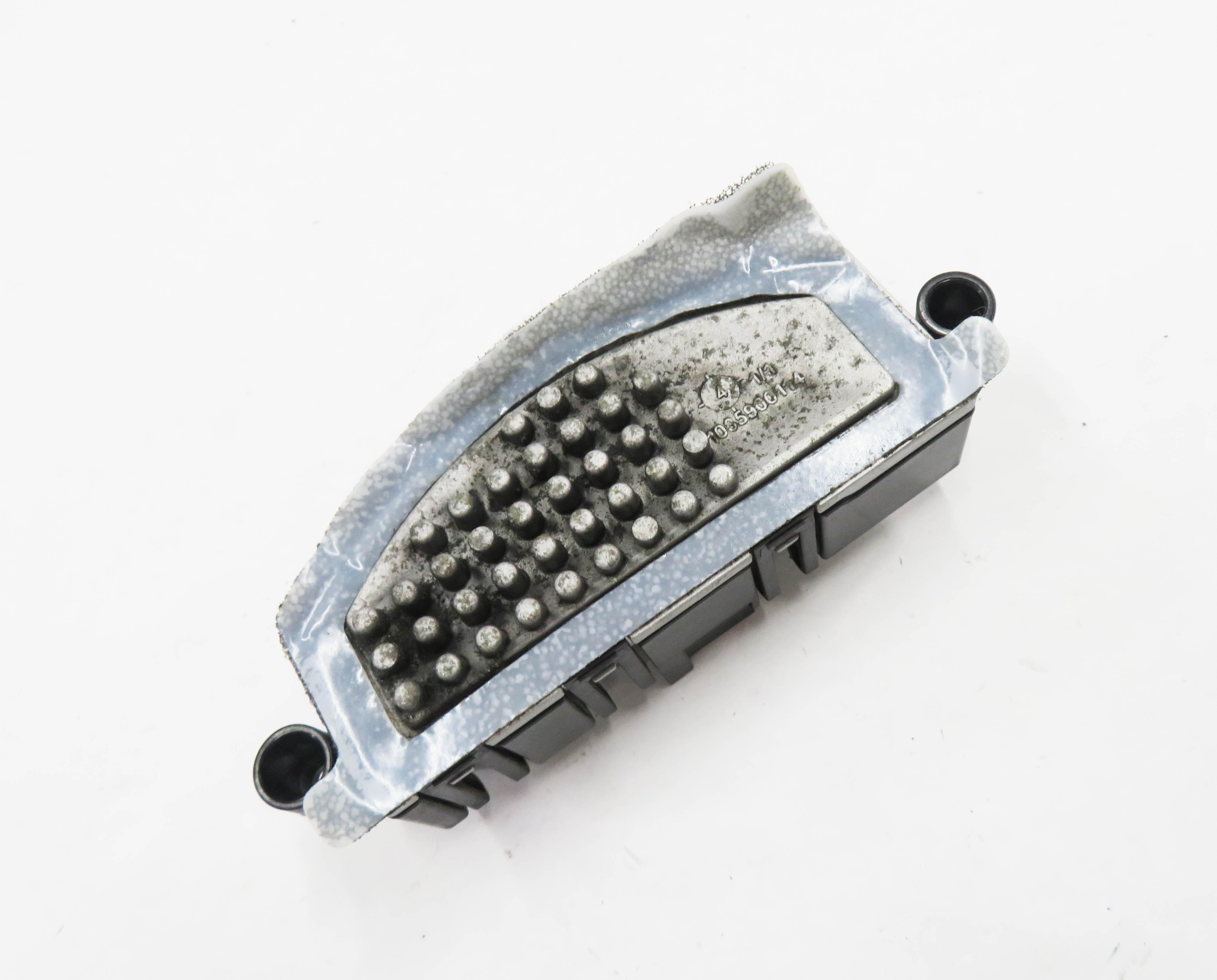 2015 AUDI S4 (B8 8K) FRONT HEATER A/C BLOWER FAN MOTOR SPEED RESISTOR — exact item pictured