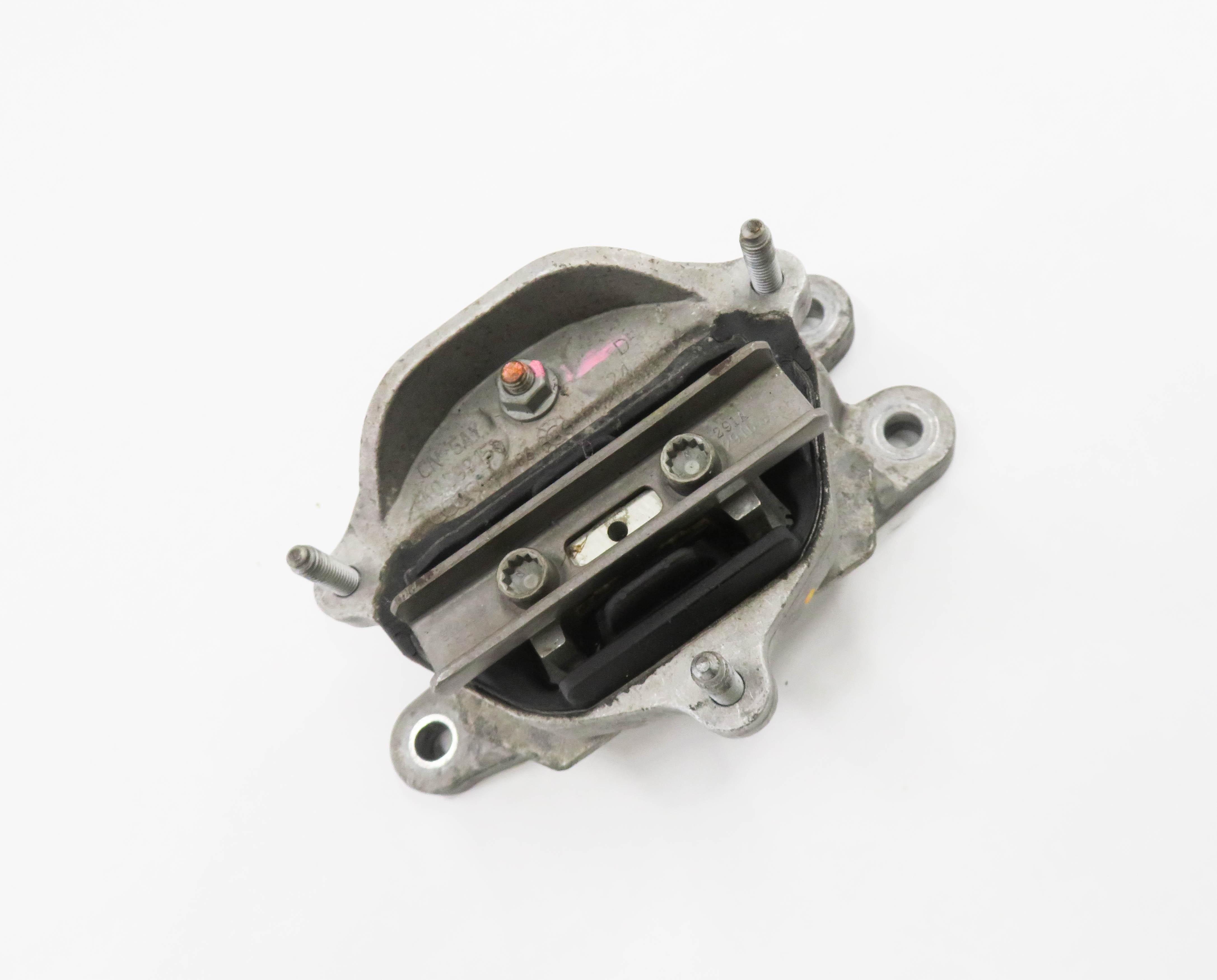 2015 AUDI S4 (B8 8K) 3.0L CTUB SUPERCHARGED ENGINE - TRANSMISSION MOUNT BRACKET — exact item pictured