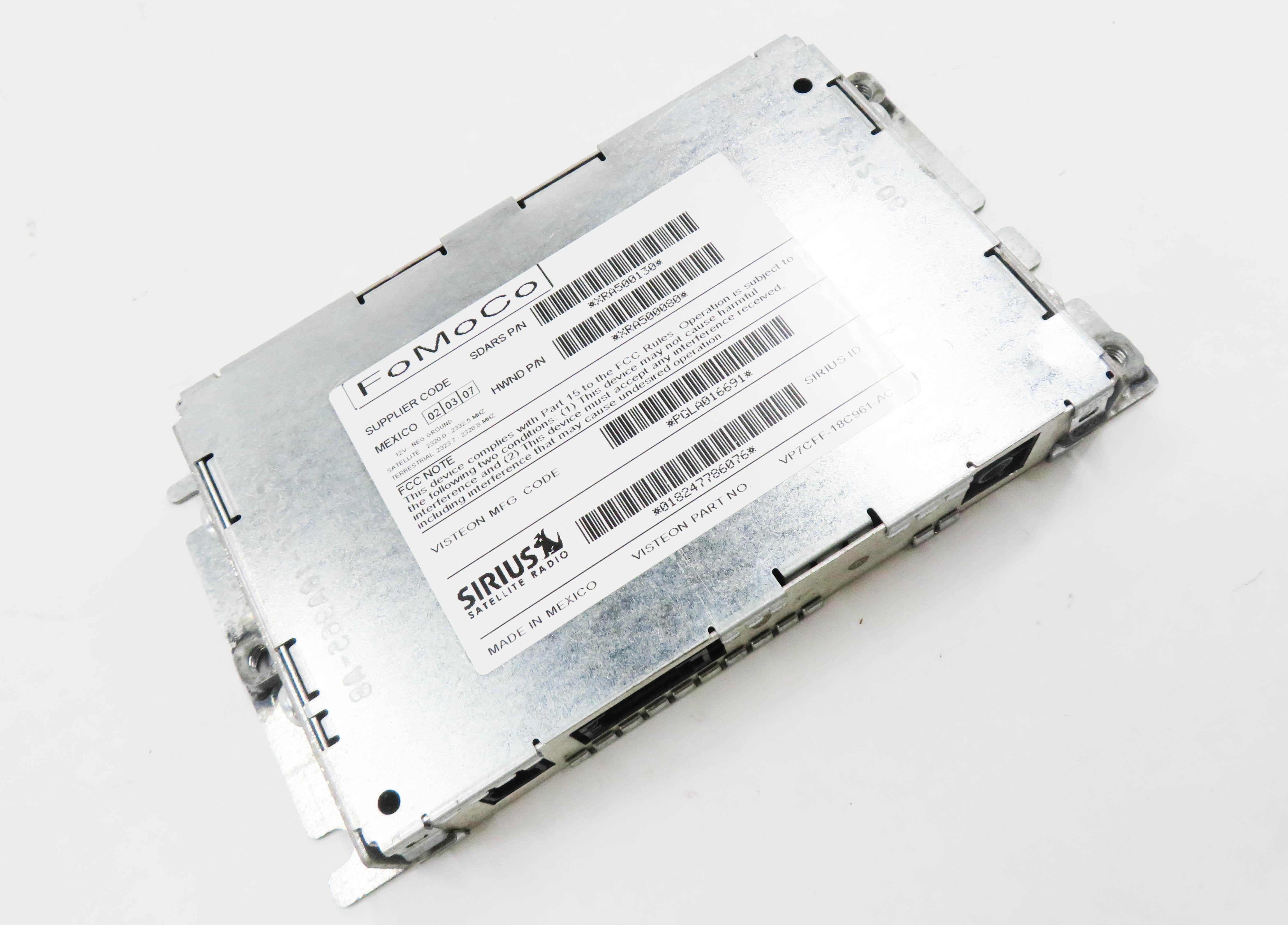 2007-2012 LR3 / RANGE ROVER SPORT STEREO SIRIUS SATELLITE RADIO RECEIVER MODULE — exact item pictured