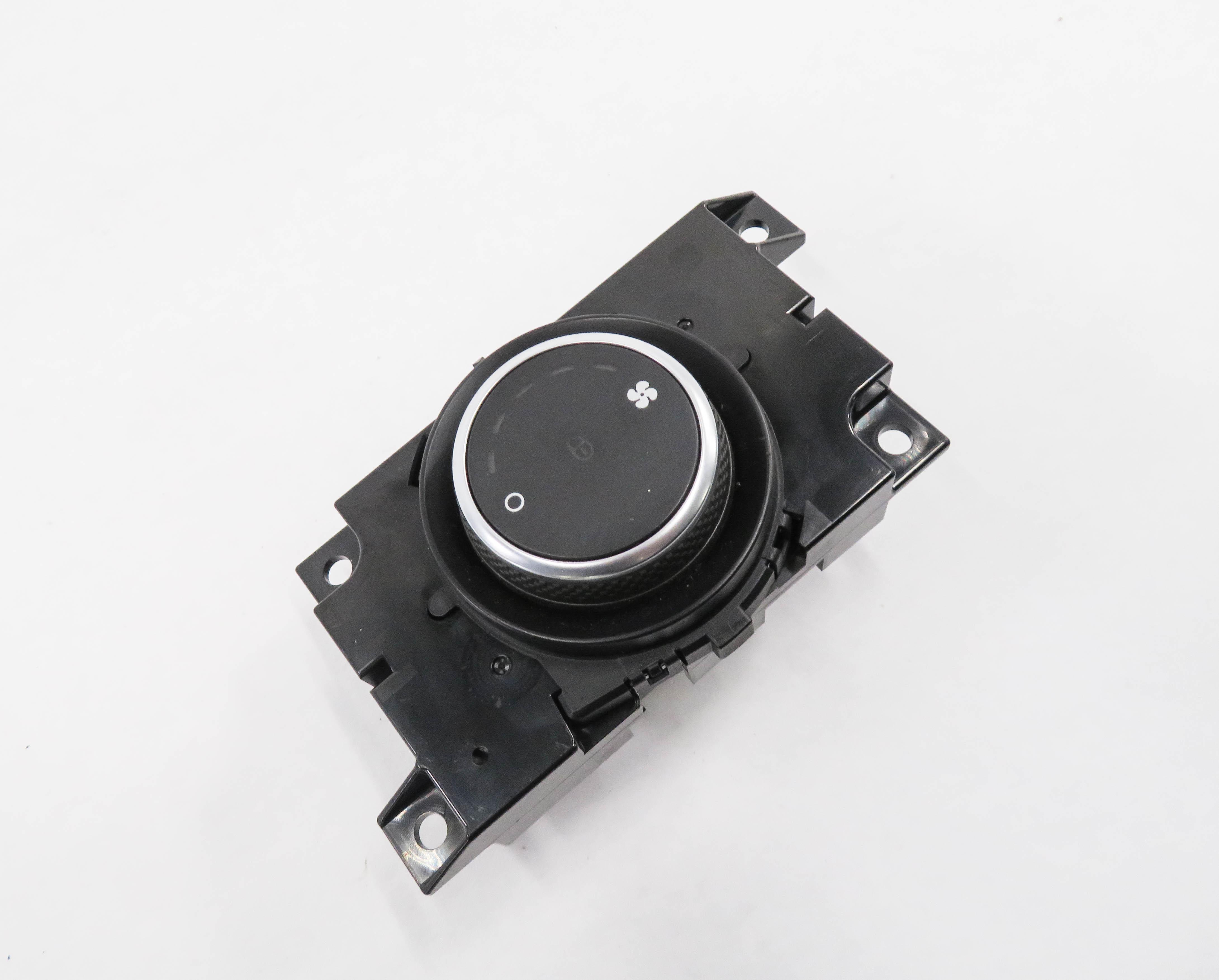 2015-2019 LAND ROVER DISCOVERY SPORT (L550) REAR HEATER A/C TEMPERATURE CONTROL — exact item pictured