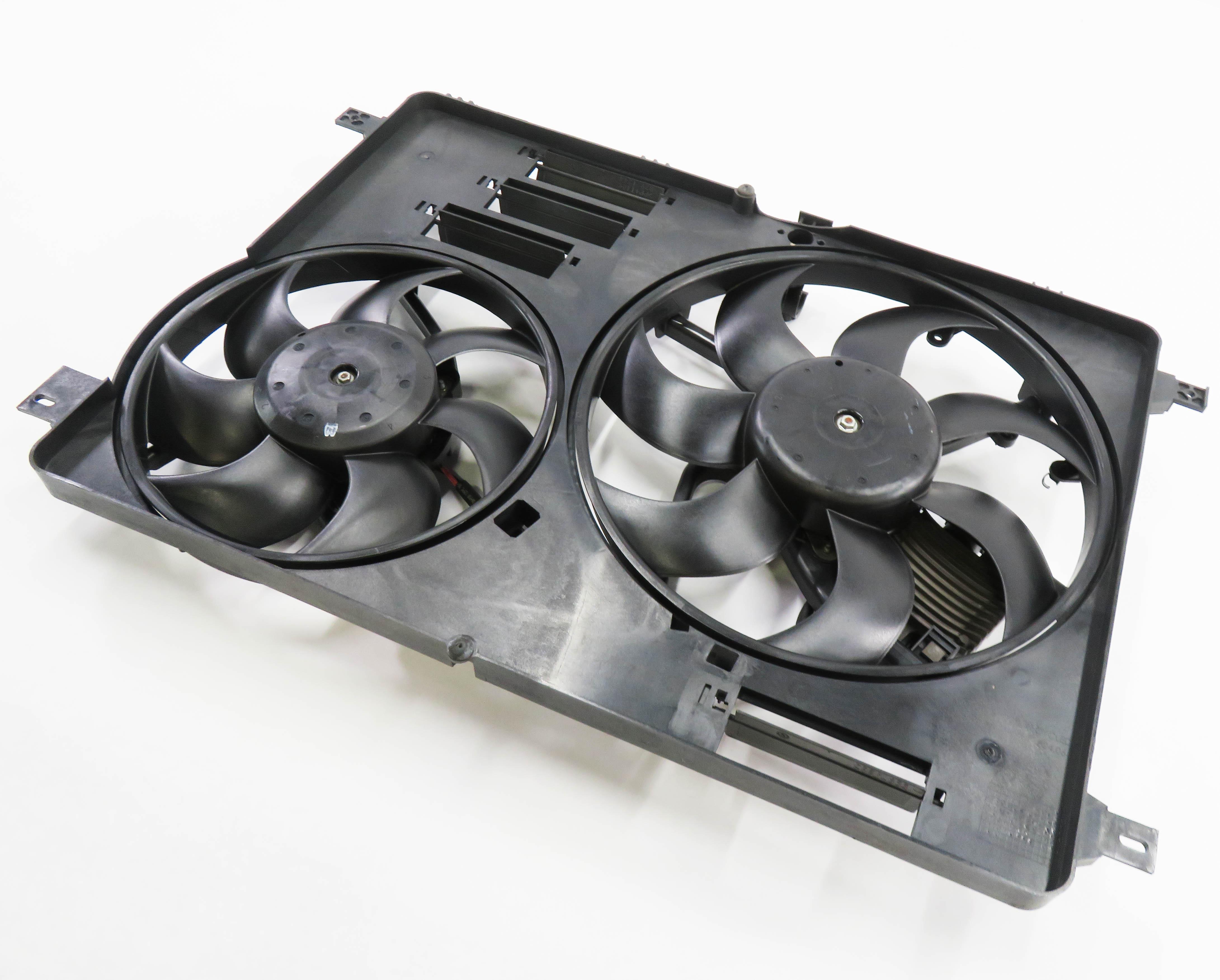 12-17 LR2 DISCOVERY SPORT RANGE ROVER EVOQUE (L538 L550) RADIATOR COOLING FAN — exact item pictured