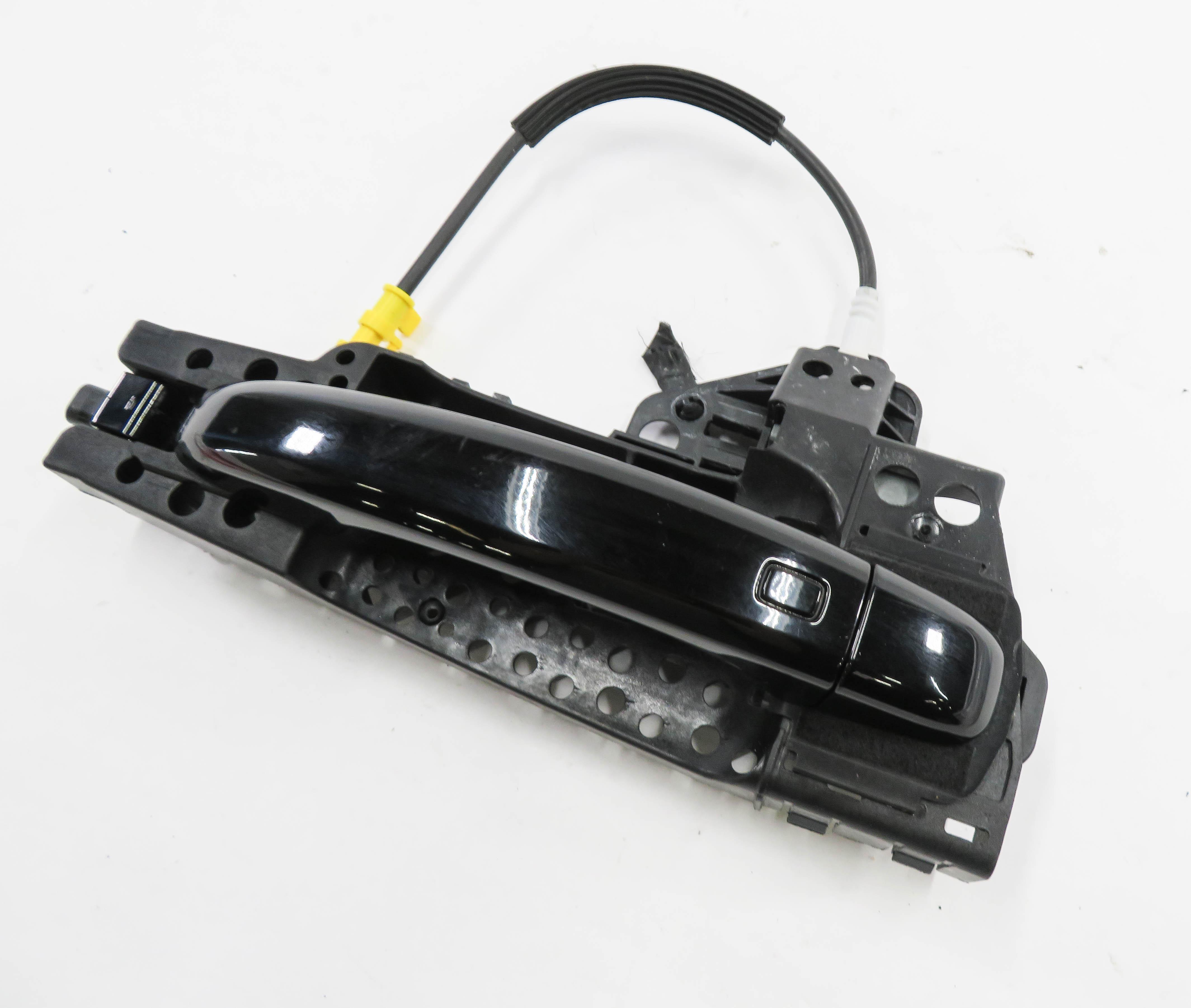 2015-2018 AUDI Q3 (8U) RIGHT FRONT PASSENGER DOOR HANDLE (BRILLIANT BLACK A2) — exact item pictured