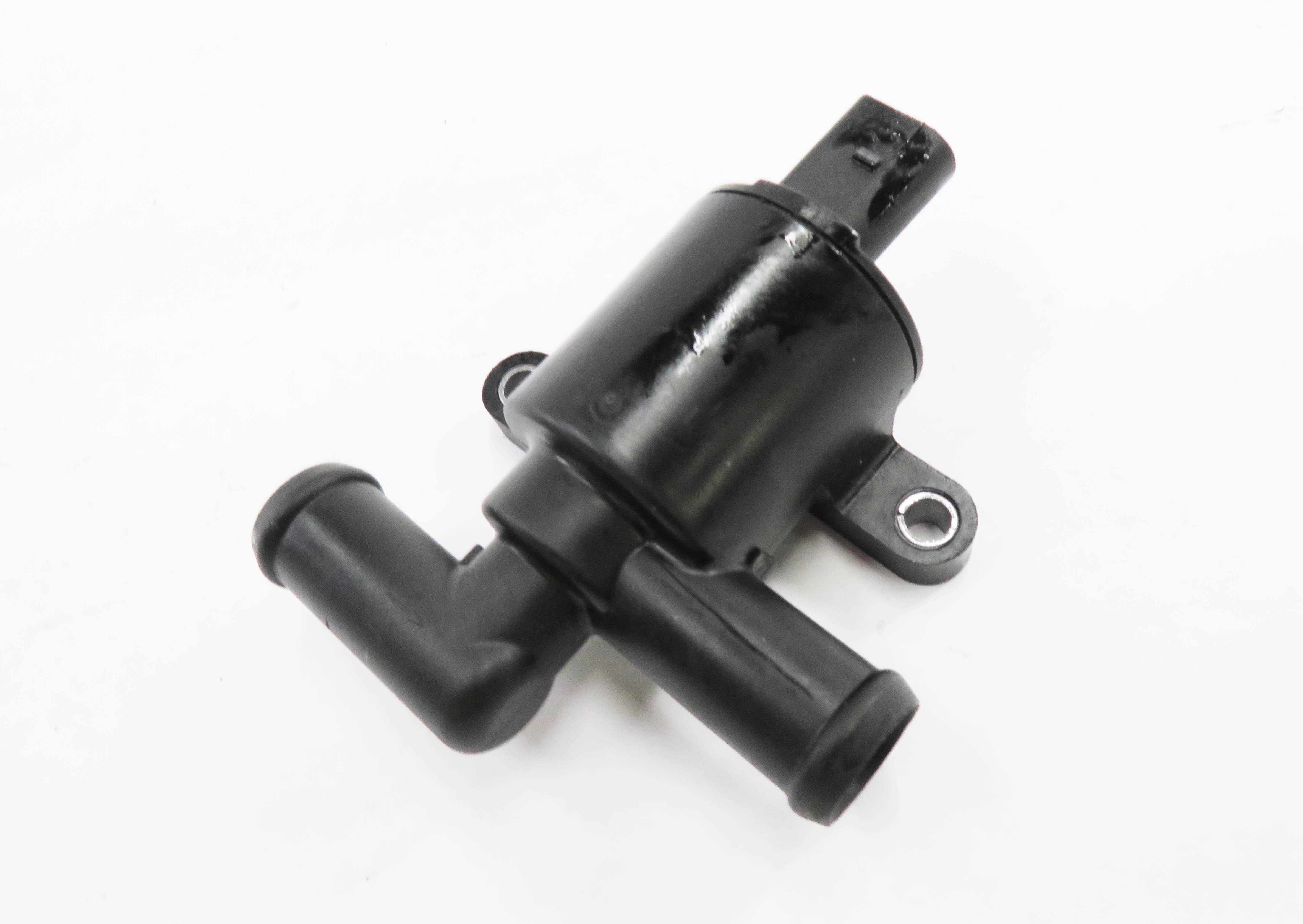 2016 AUDI Q3 (8U) 2.0L CCTA TURBO ENGINE - WATER HEATER CONTROL VALVE — exact item pictured
