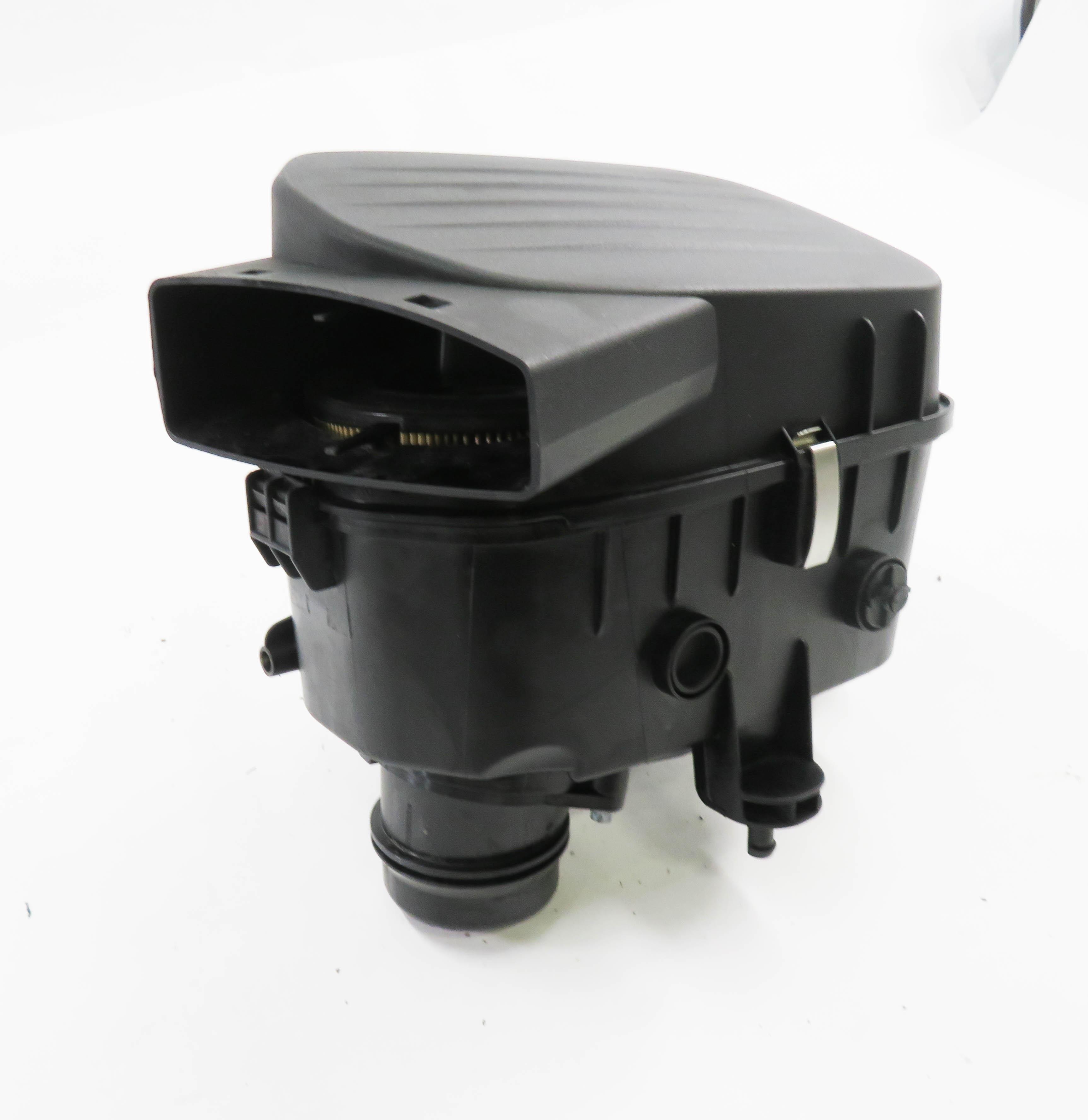 2018 MASERATI QUATTROPORTE S (M156) 3.0L TURBO ENGINE - LEFT AIR FILTER BOX — exact item pictured