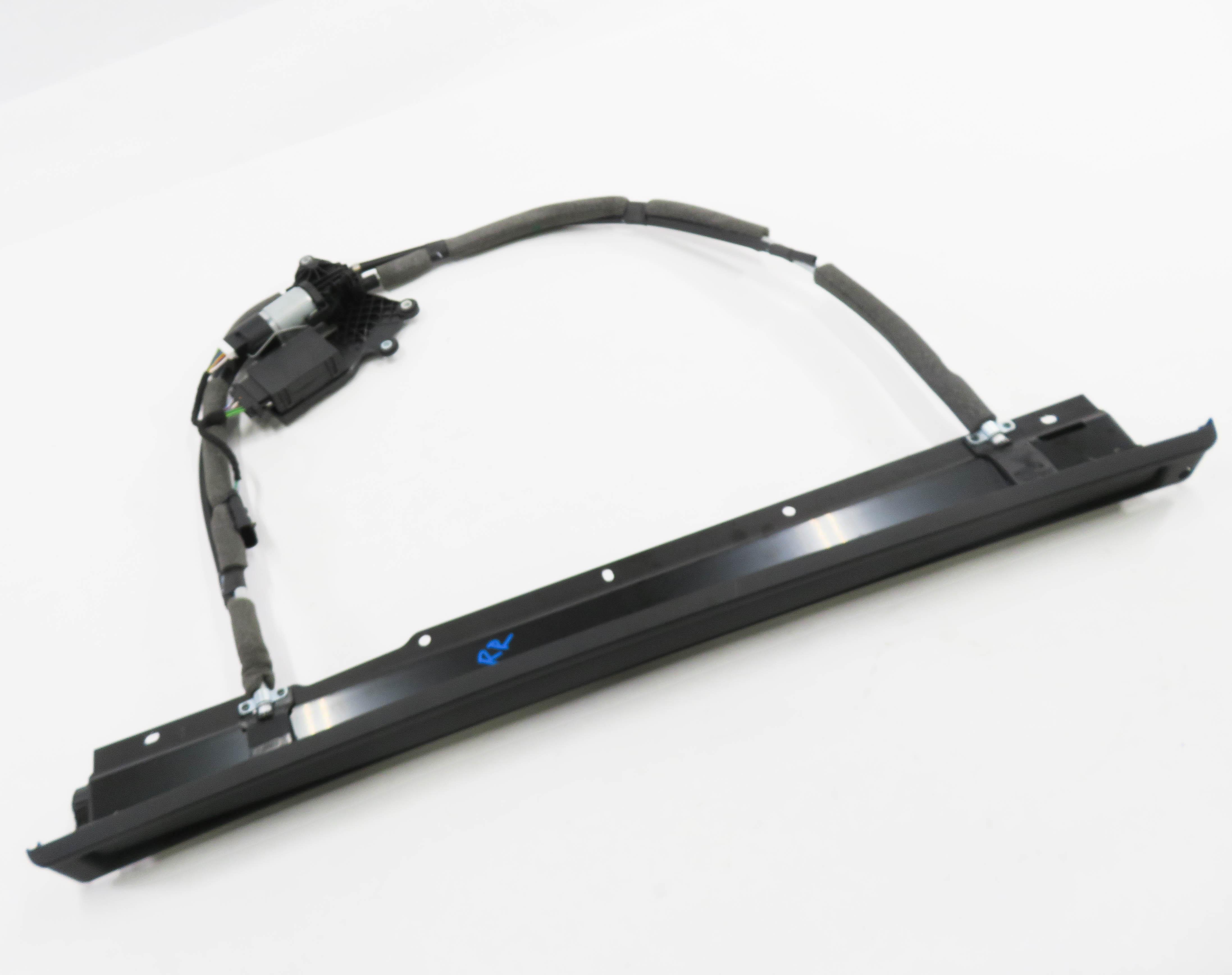 2018 MASERATI QUATTROPORTE (M156) RIGHT REAR DOOR POWER WINDOW SHADE w/ MOTOR — exact item pictured
