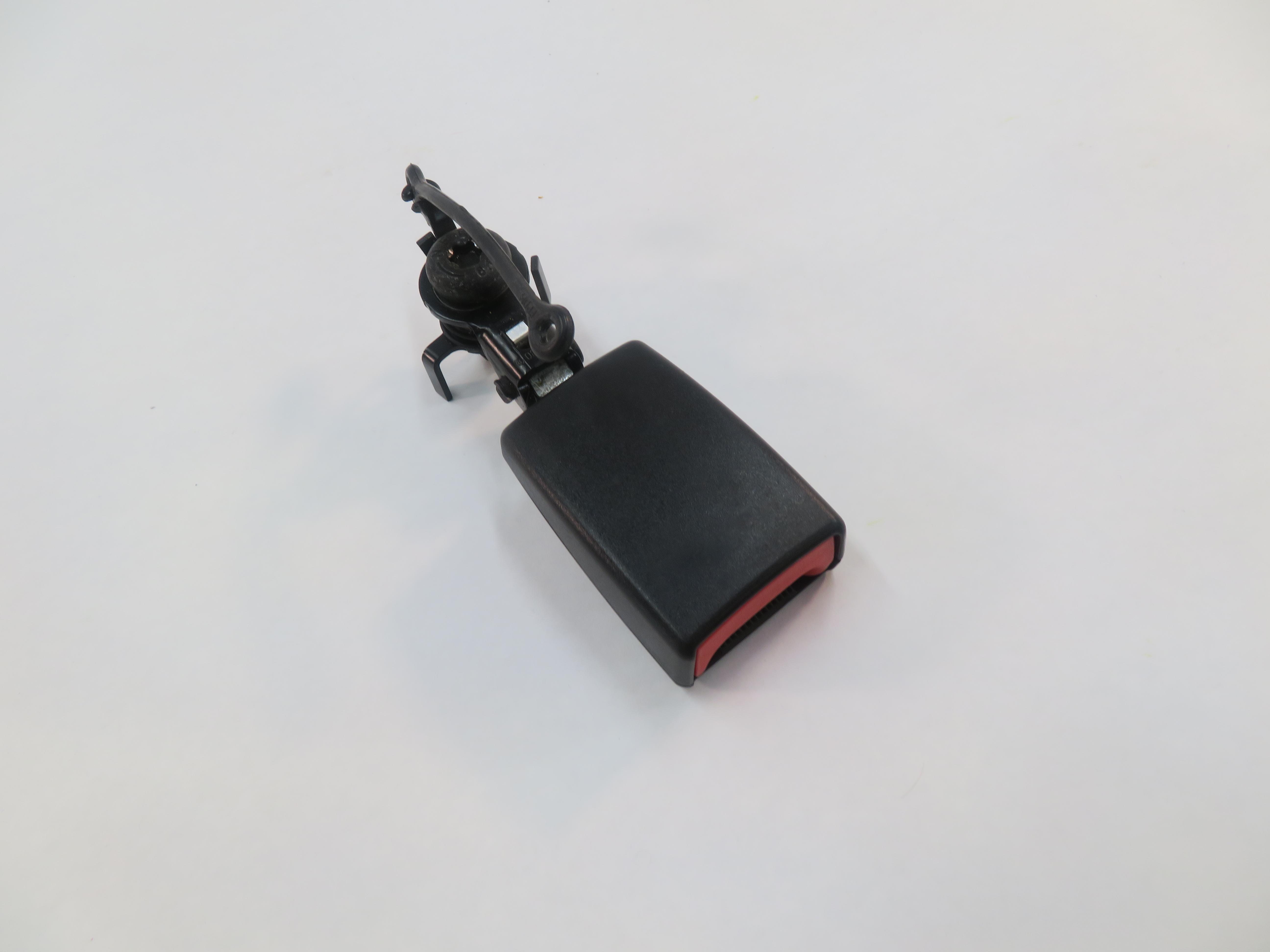 2012 RANGE ROVER SPORT (L320) LEFT REAR 2nd SECOND ROW SEAT SEATBELT RECEIVER — exact item pictured