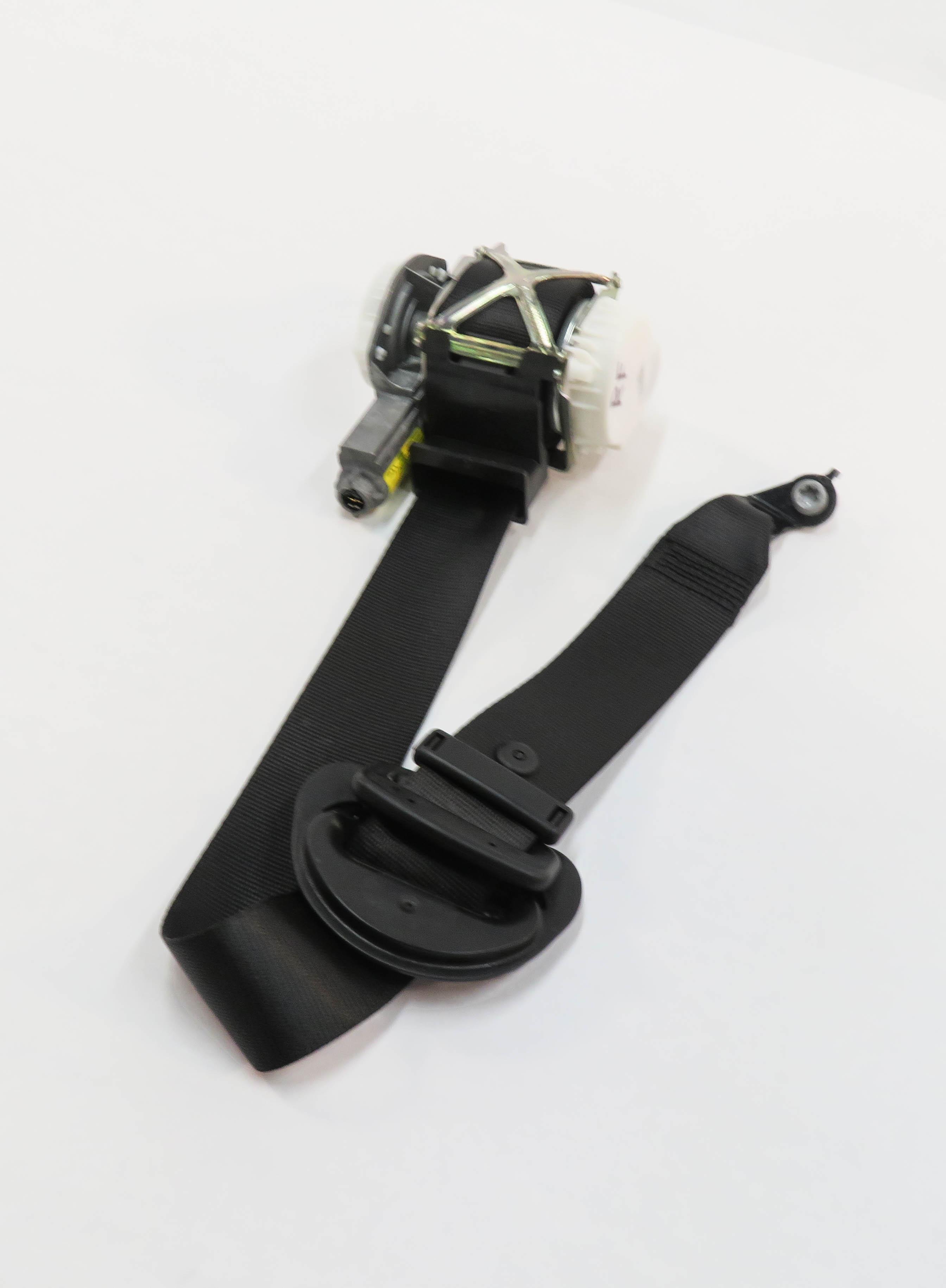 14-19 BMW 320i 328i 330i 335i (F30 F31) RIGHT FRONT SEATBELT RETRACTOR (BLACK) — exact item pictured