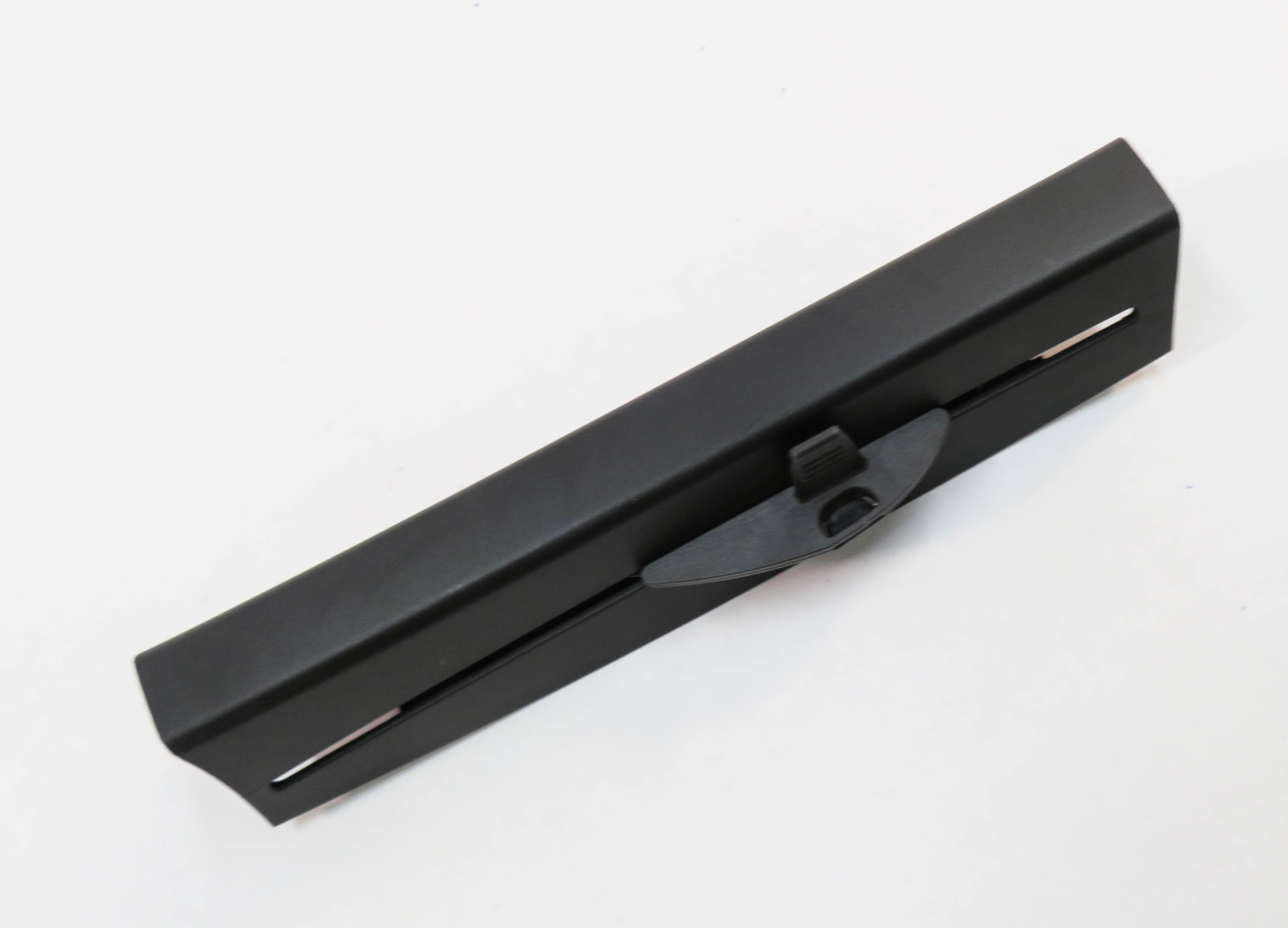 11-16 BMW 528i 535i 550i (F10) RIGHT REAR DOOR QUARTER VENT WINDOW PRIVACY SHADE — exact item pictured