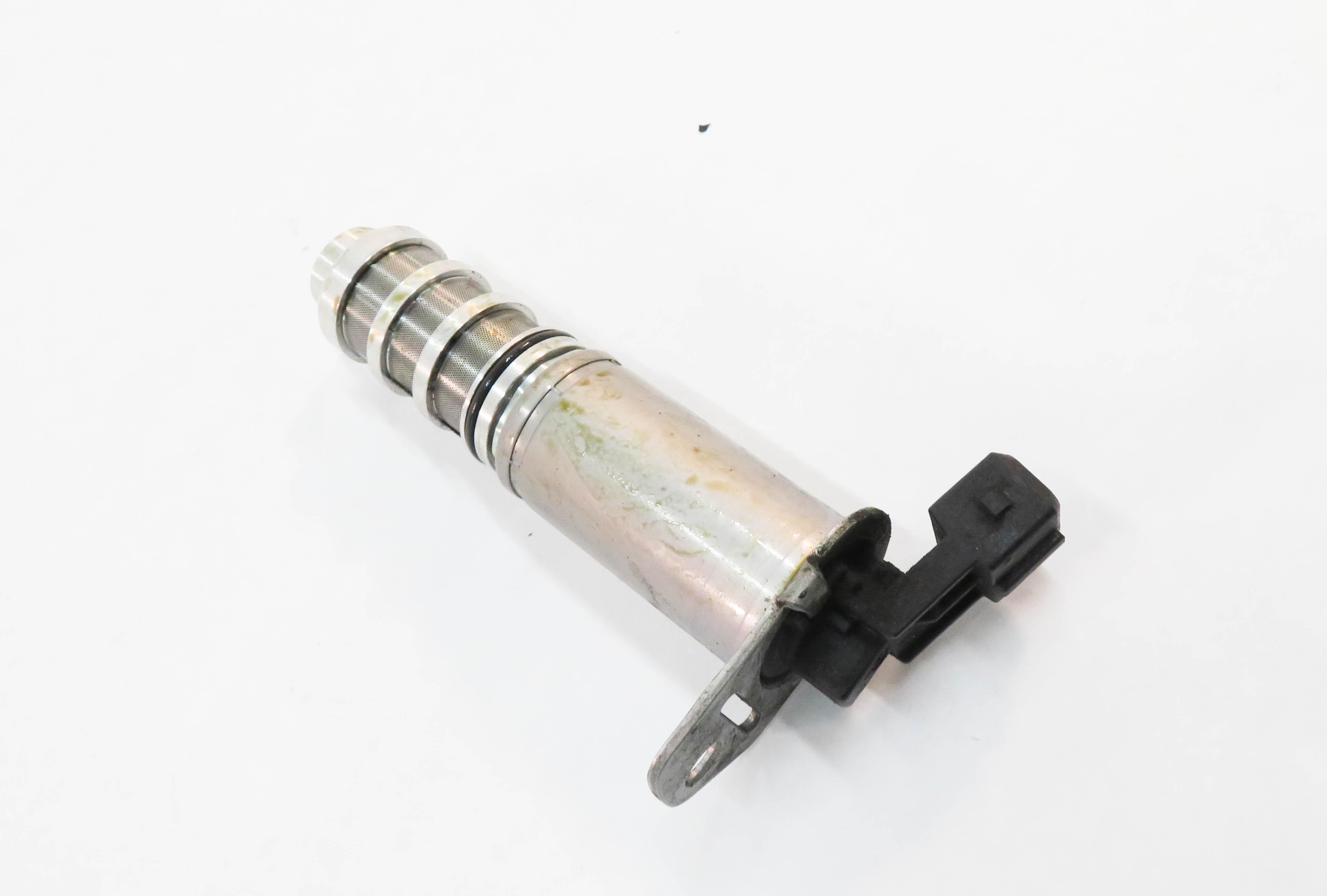 2017 BMW M6 ///M (F13) 4.4L S63B V8 ENGINE - VVT VANOS TIMING SOLENOID VALVE — exact item pictured