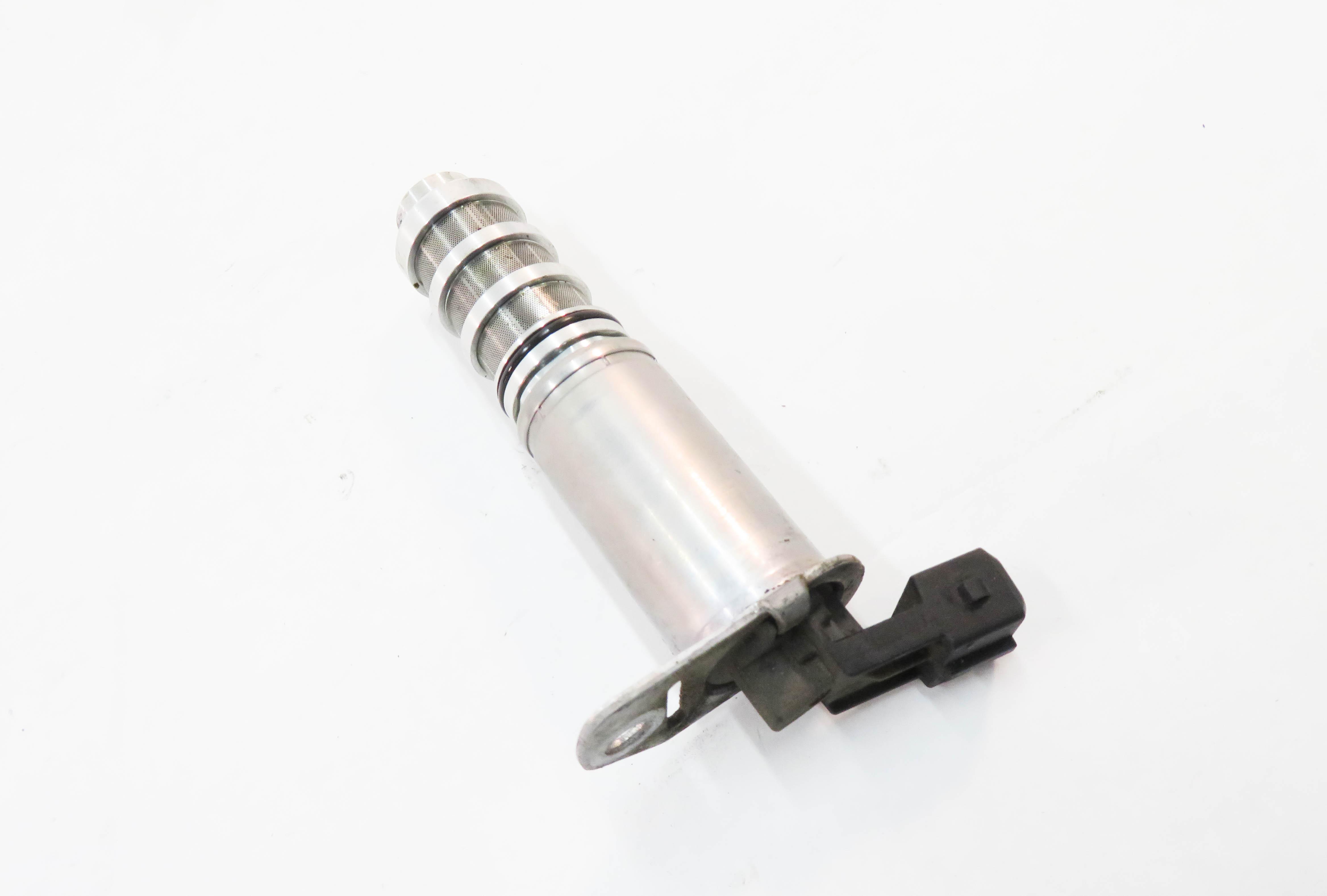 2017 BMW M6 ///M (F13) 4.4L S63B V8 ENGINE - VVT VANOS TIMING SOLENOID VALVE — exact item pictured